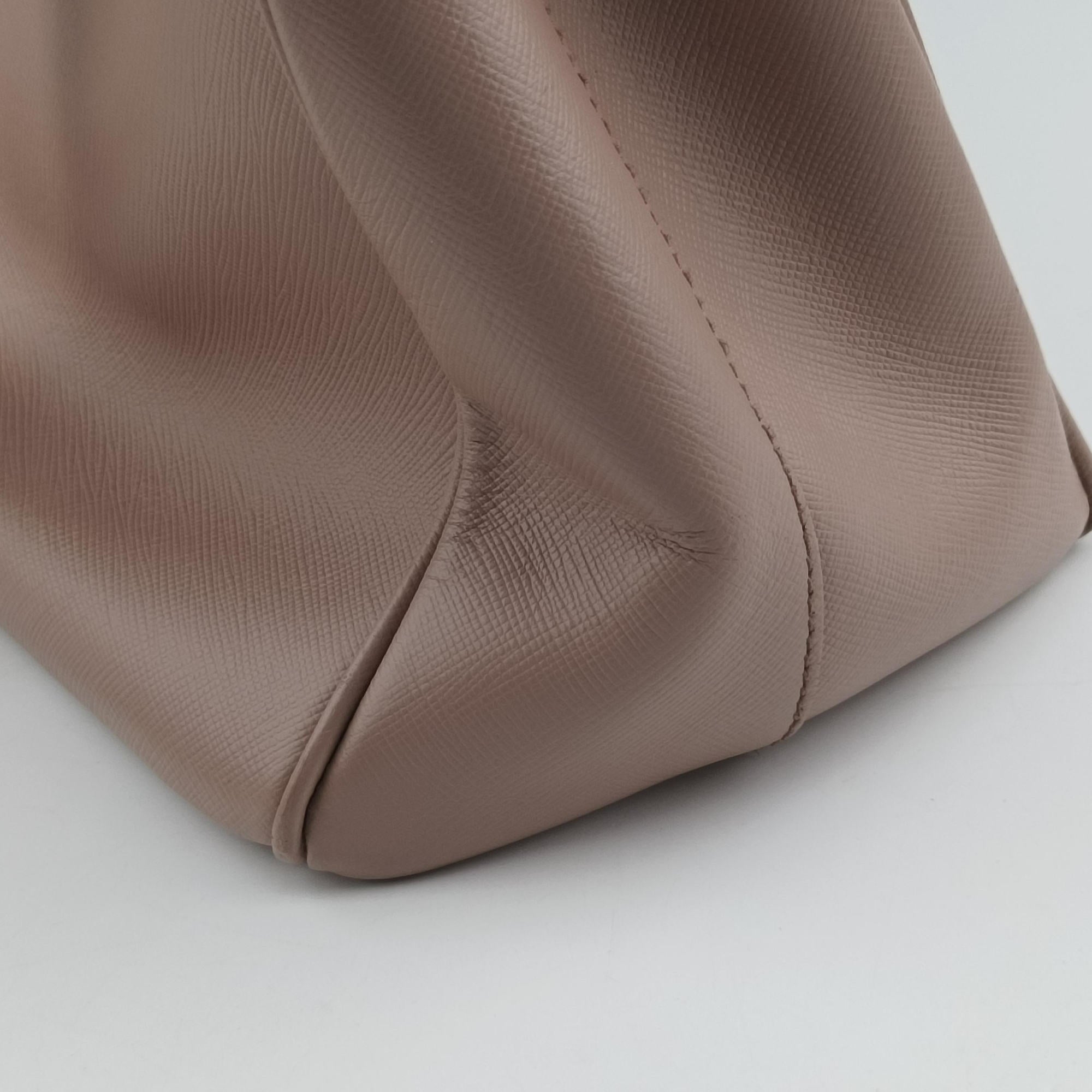 Galleria Pink SAFFIANO Leather BN1786 165 122ガレリア ピンク サフィアーノレザー BN1786 165 122