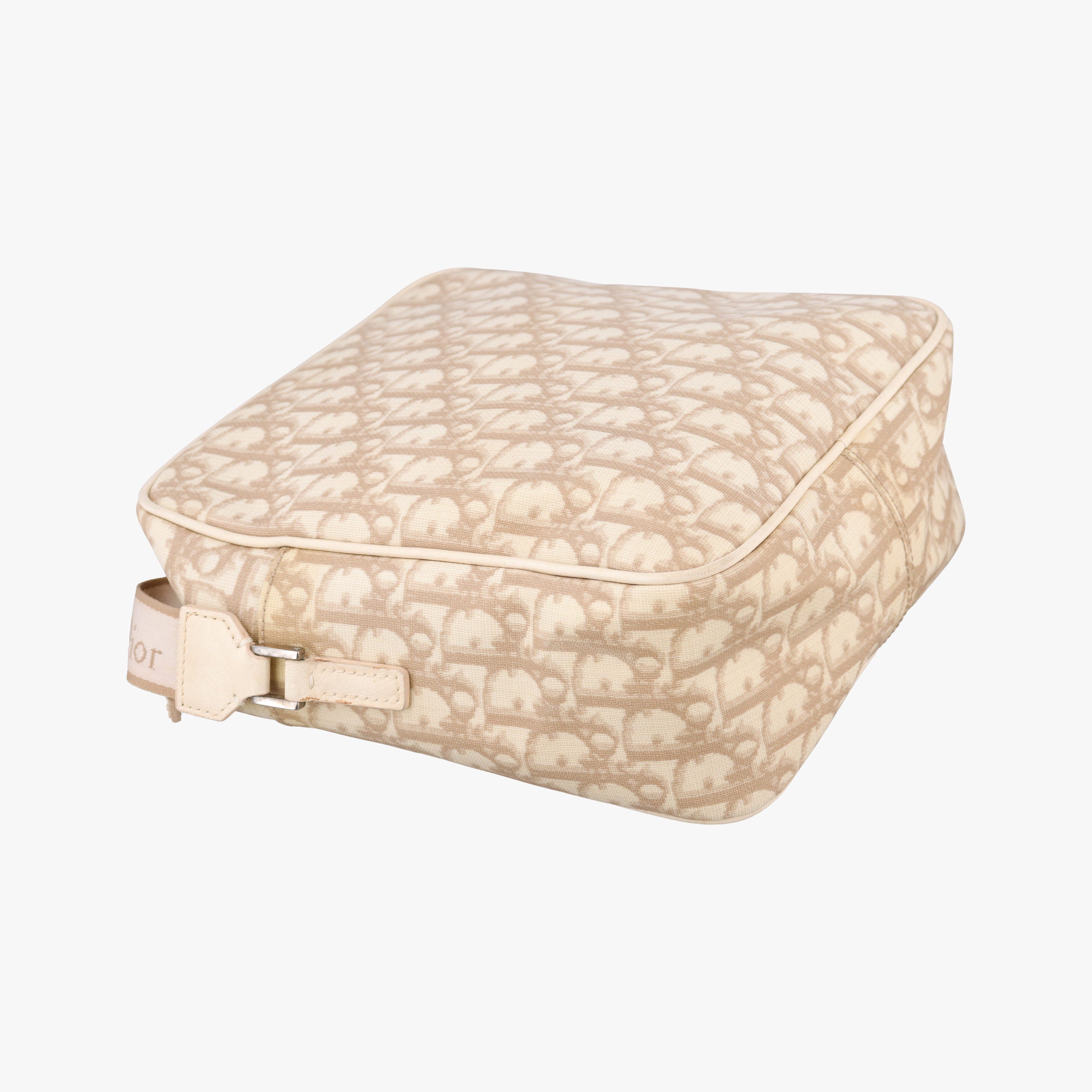 Trotter Flower Beige PVC Coated Canvas Floral Embroidery BO D 1024トロッター フラワー ベージュ PVCコーティングキャンバス 花刺繍 BO D 1024