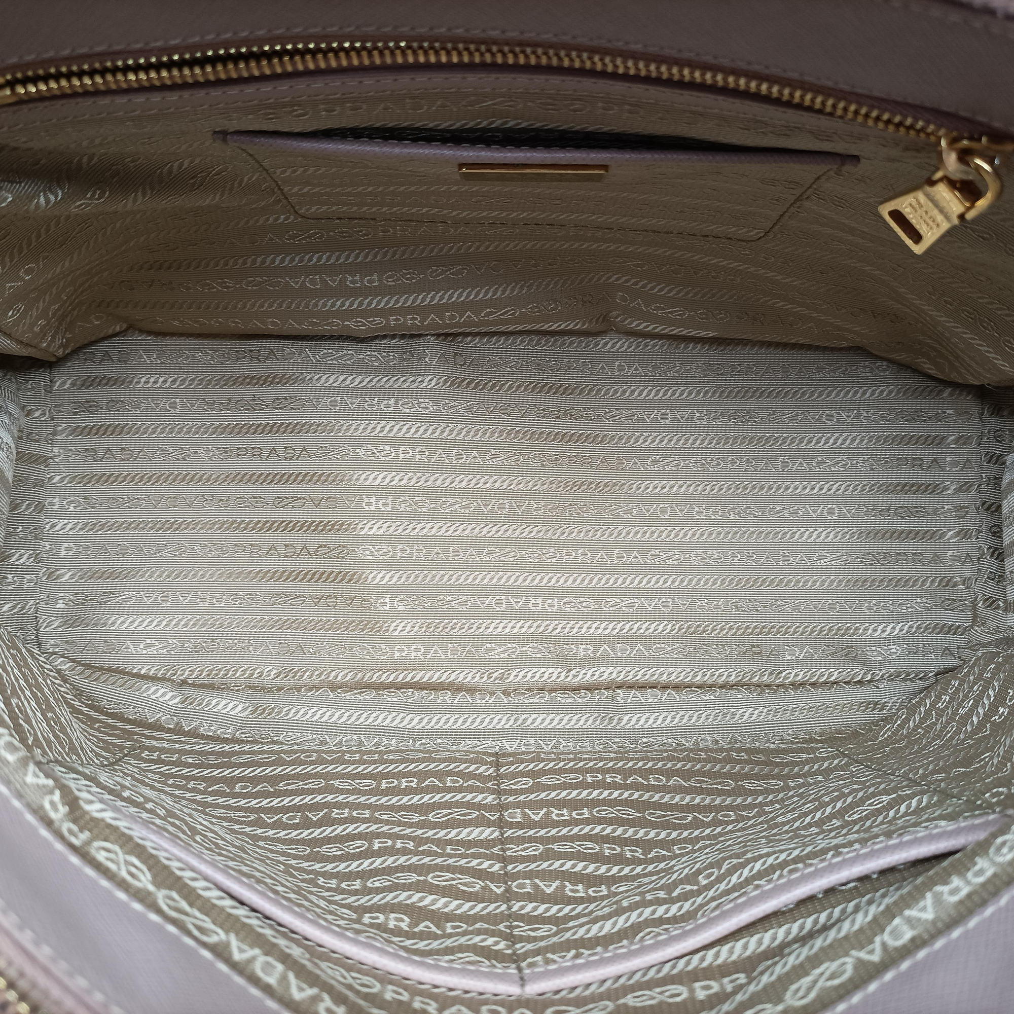 Galleria Pink SAFFIANO Leather BN1801 31/G 173ガレリア ピンク サフィアーノレザー BN1801 31/G 173
