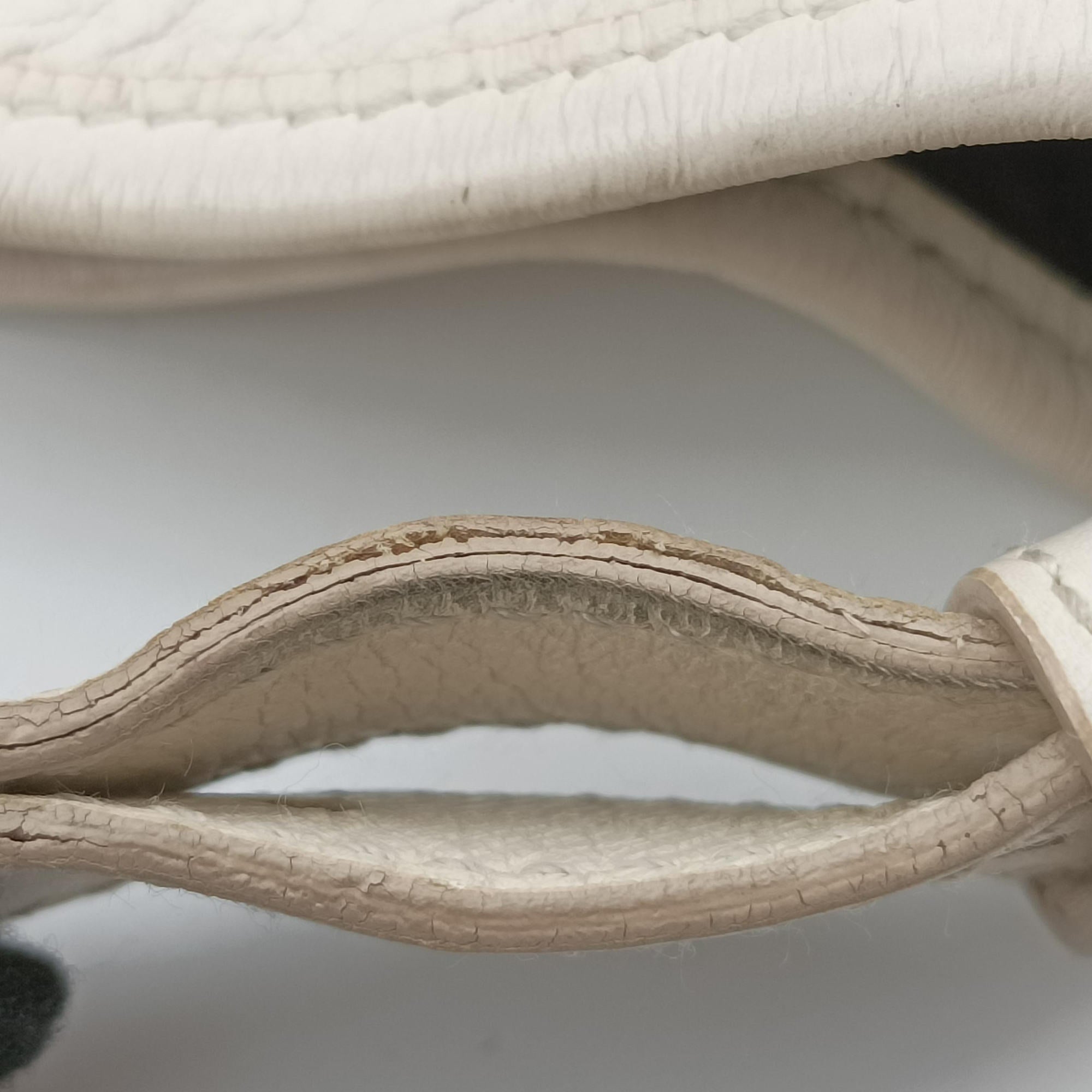 Mombasa White Leather 484514 95361.484514モンバサ ホワイト レザー 484514 95361.484514
