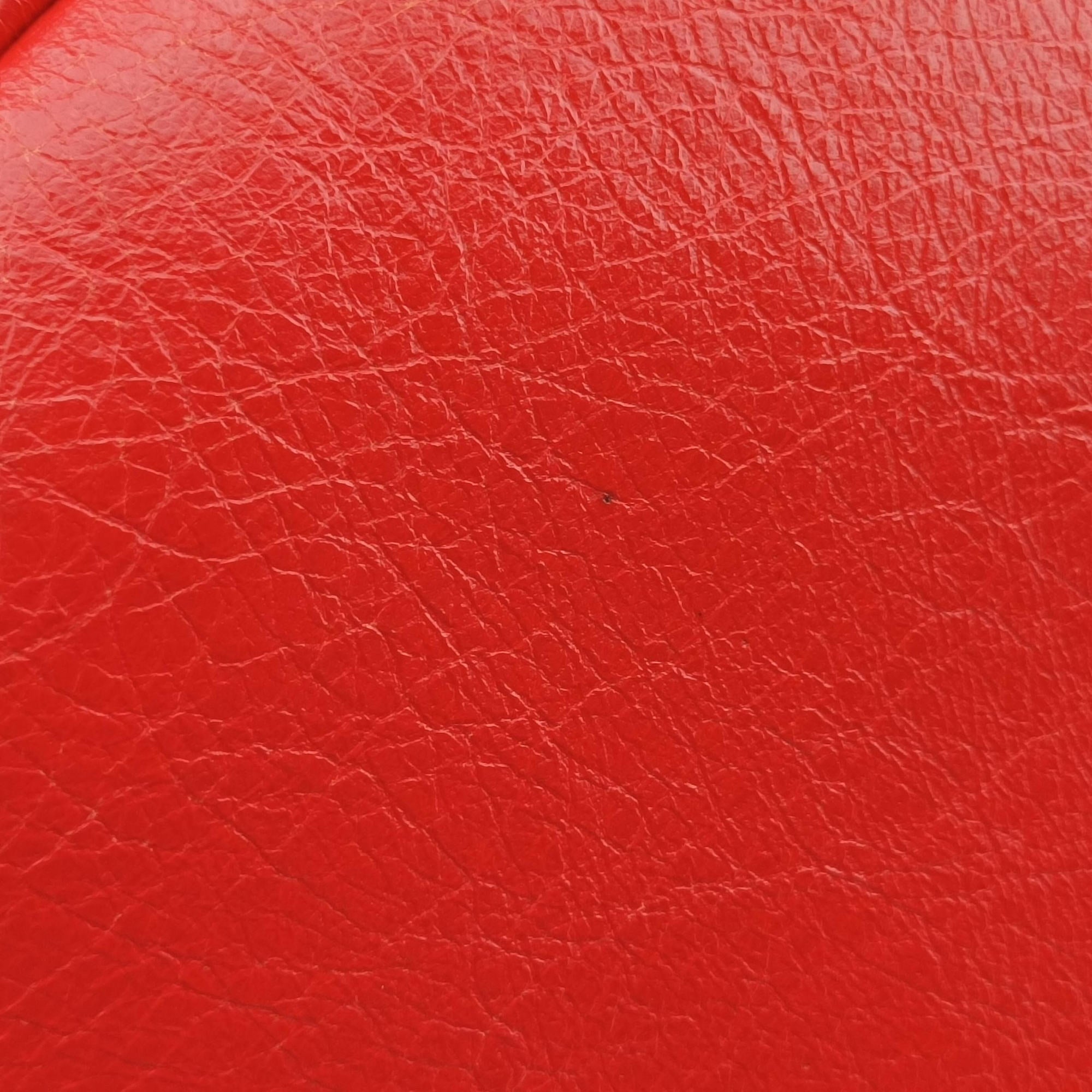 Pompon Red Leather 285439.6575.F.1669ポンポン レッド レザー 285439.6575.F.1669