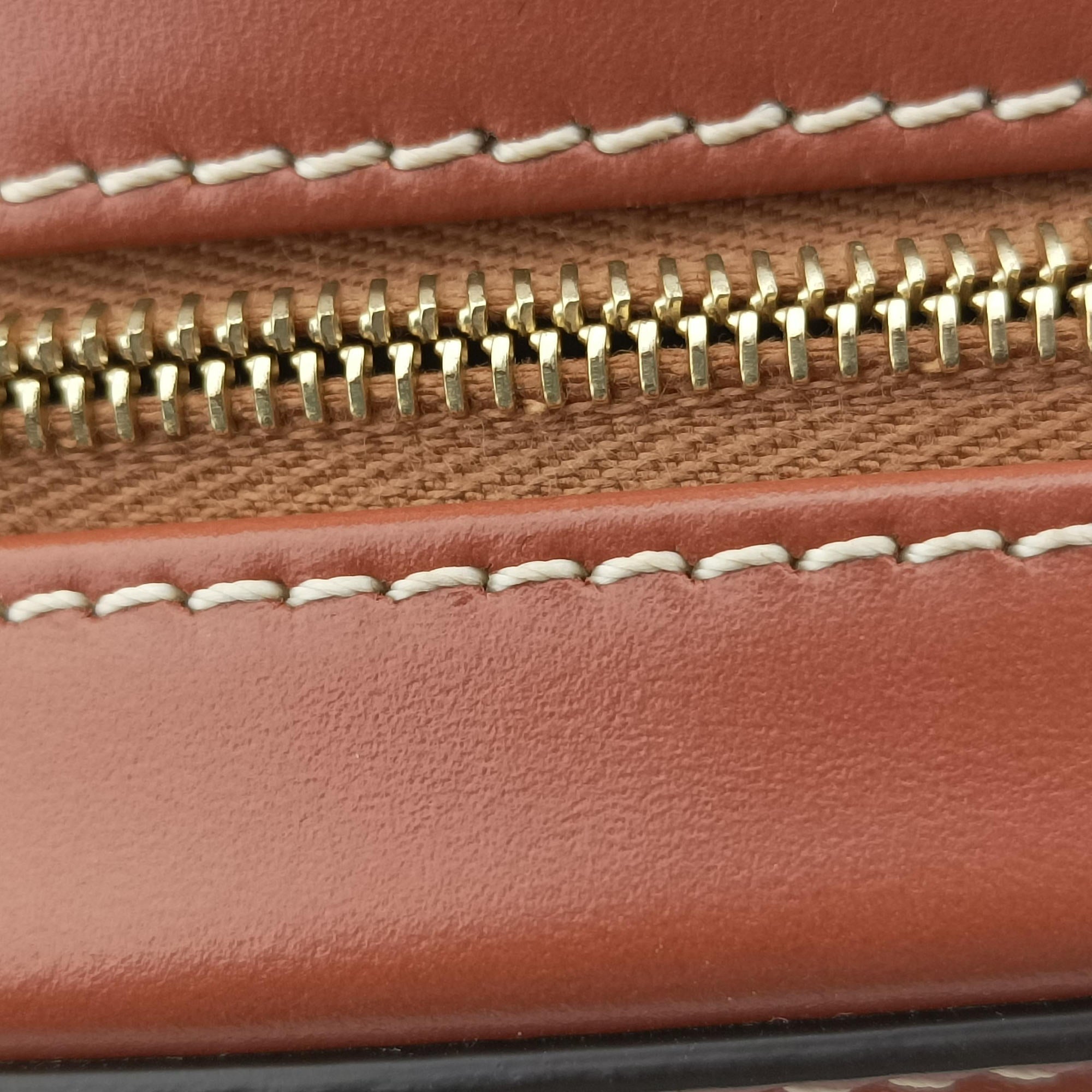 Oval Purse Cuir Triomphe Brown Leather U-SL-0292オーバルパース キュイル トリオンフ ブラウン レザー U-SL-0292