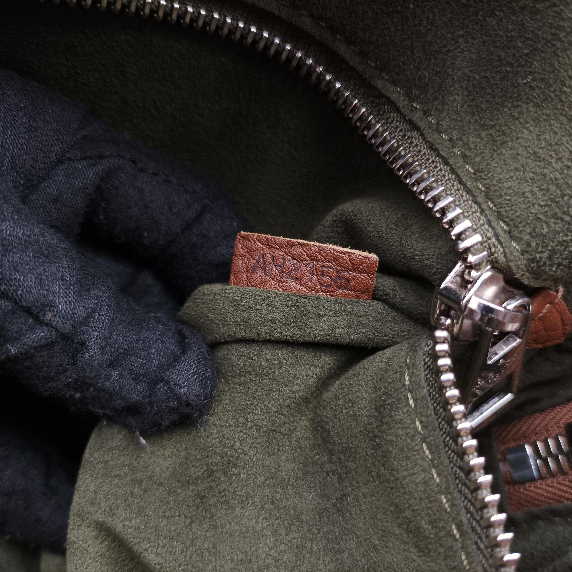 Armand Briefcase MM Havane Taurillon leather M54382 AH2156アルマンド ブリーフケース MM アバヌ トリヨンレザー M54382 AH2156
