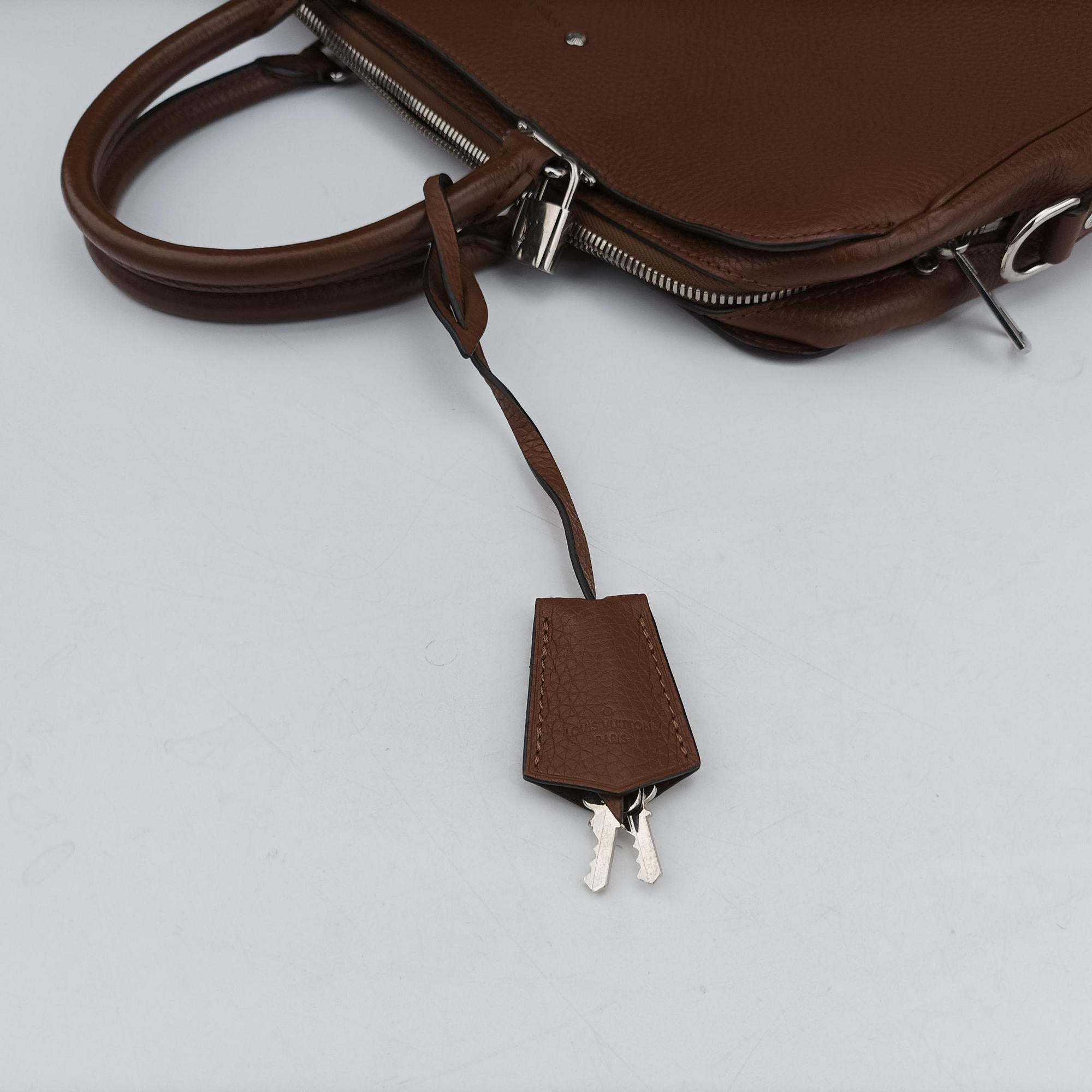 Armand Briefcase MM Havane Taurillon leather M54382 AH2156アルマンド ブリーフケース MM アバヌ トリヨンレザー M54382 AH2156
