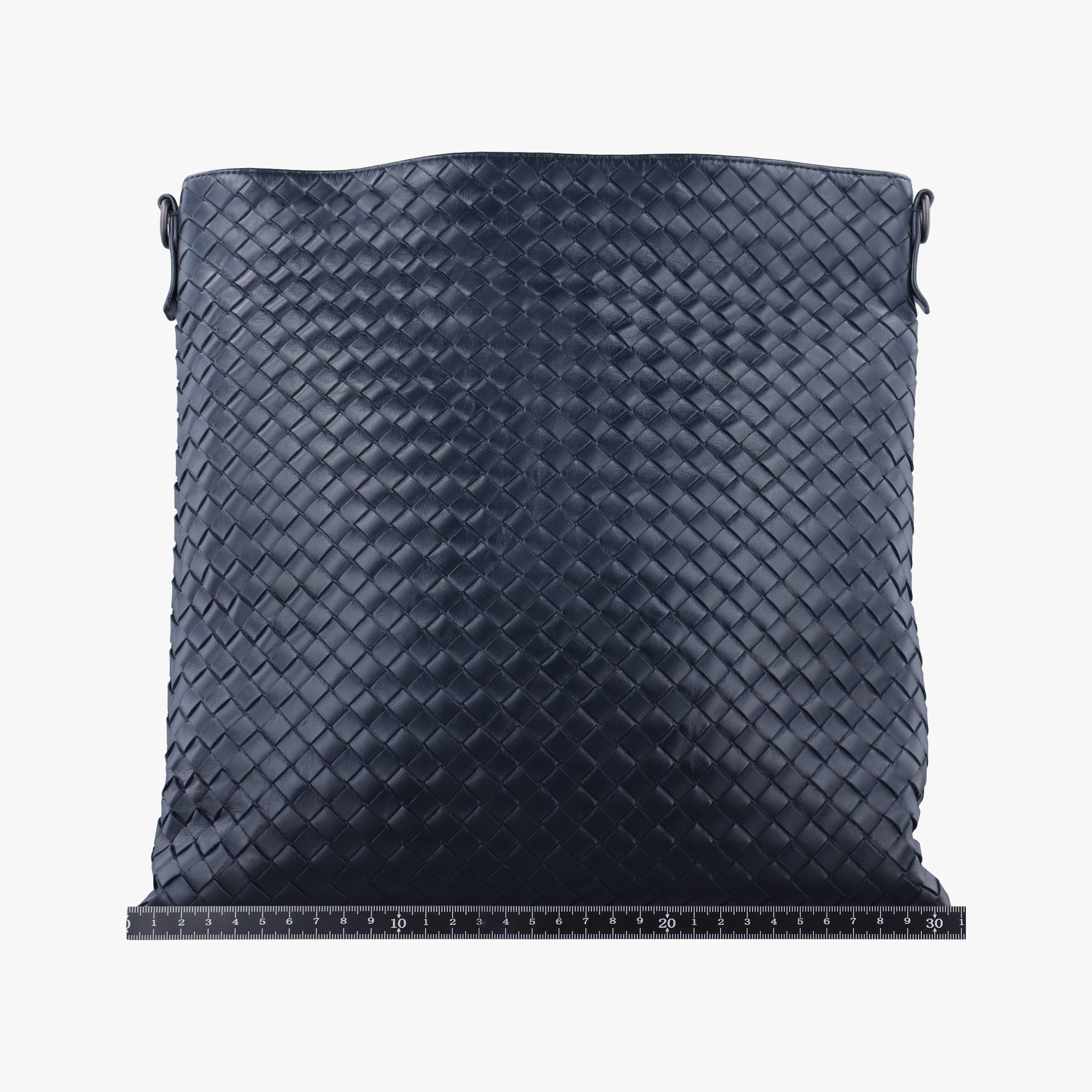 Intrecciato Navy lambskin B03645117Tイントレチャート ネイビー ラムスキン B03645117T