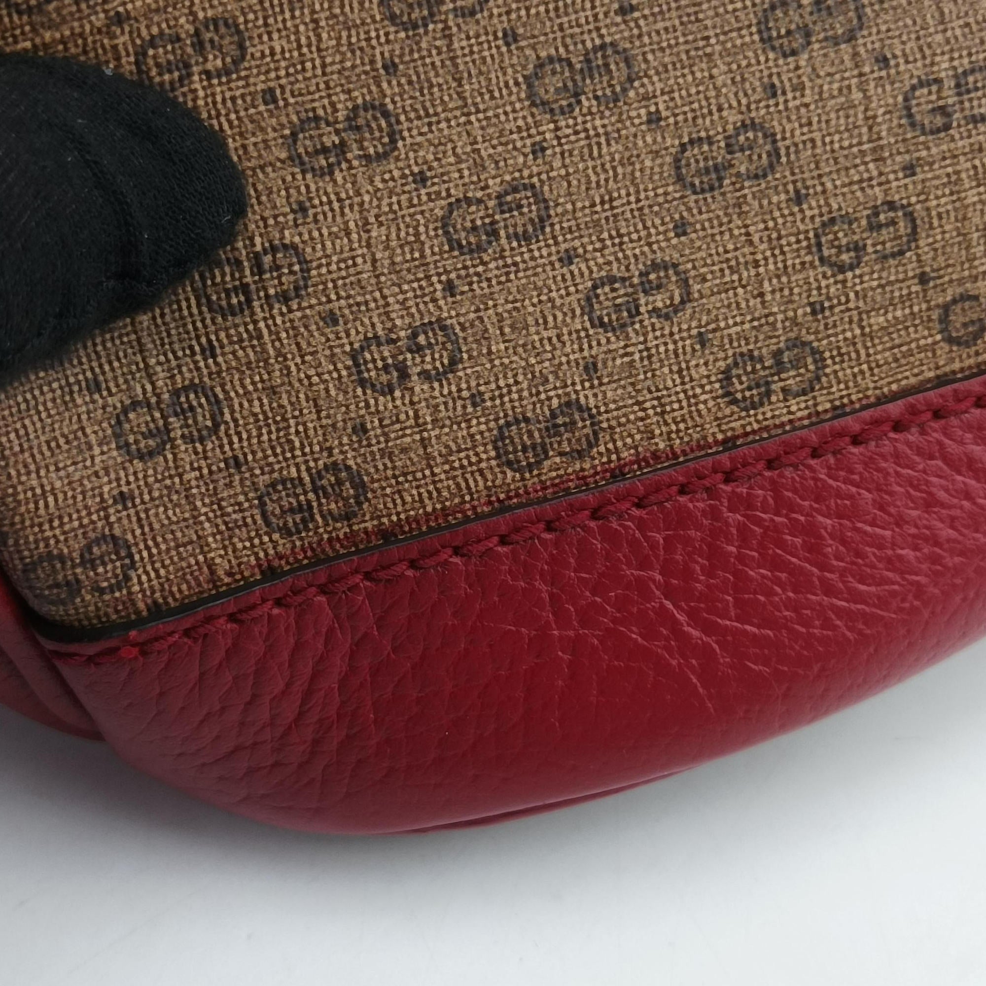 Doraemon collaboration Brown x red PVC coated canvas×Leather 655597 G034362479ドラえもんコラボ ブラウンxレッド PVCコーティングキャンバス×レザー 655597 G034362479
