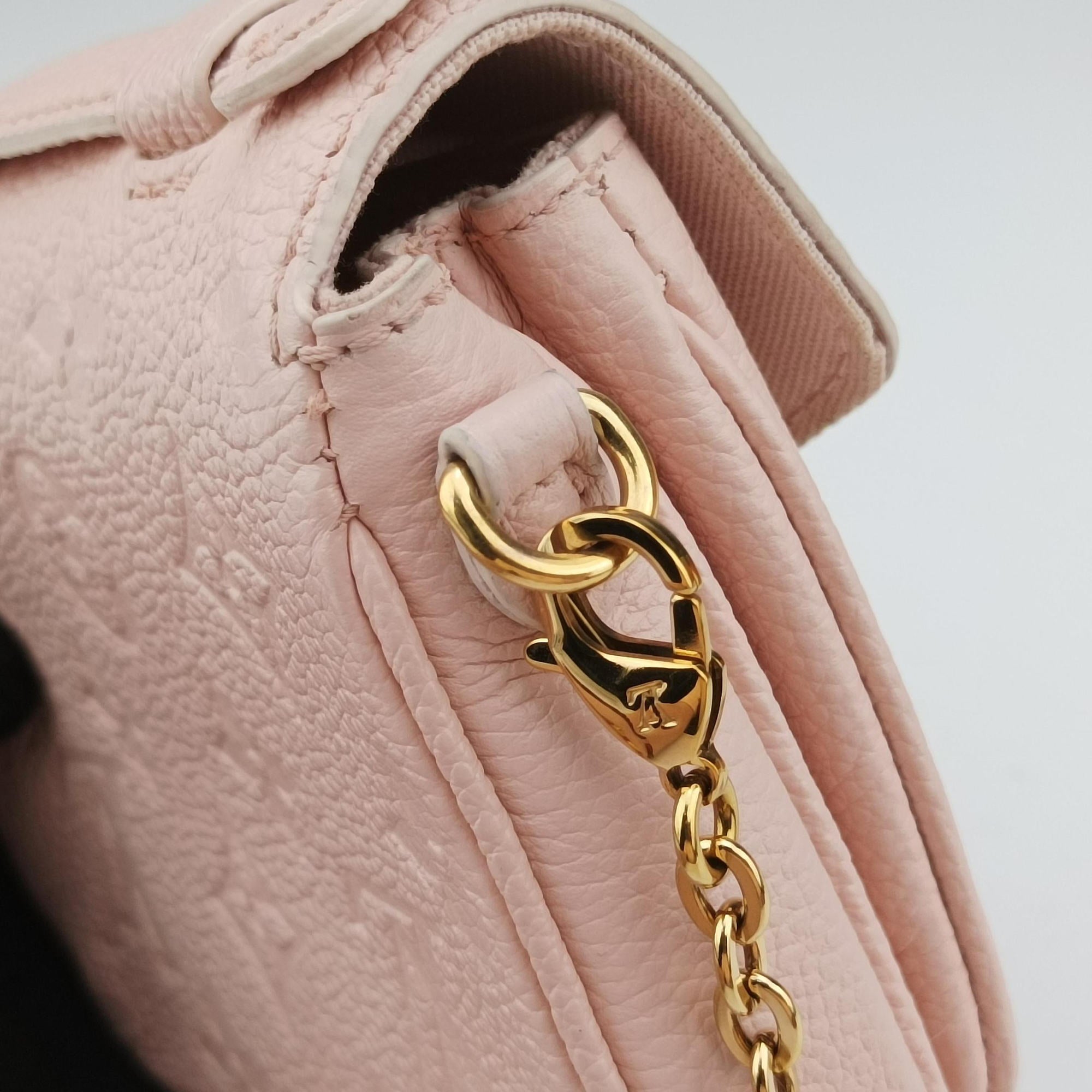 Micro Metis Pouch Chain Monogram Rose Pomelo Monogram Empreinte M81389 IC Chipマイクロメティスポーチチェーンモノグラム ローズポメロ モノグラム アンプラント M81389 ICチップ