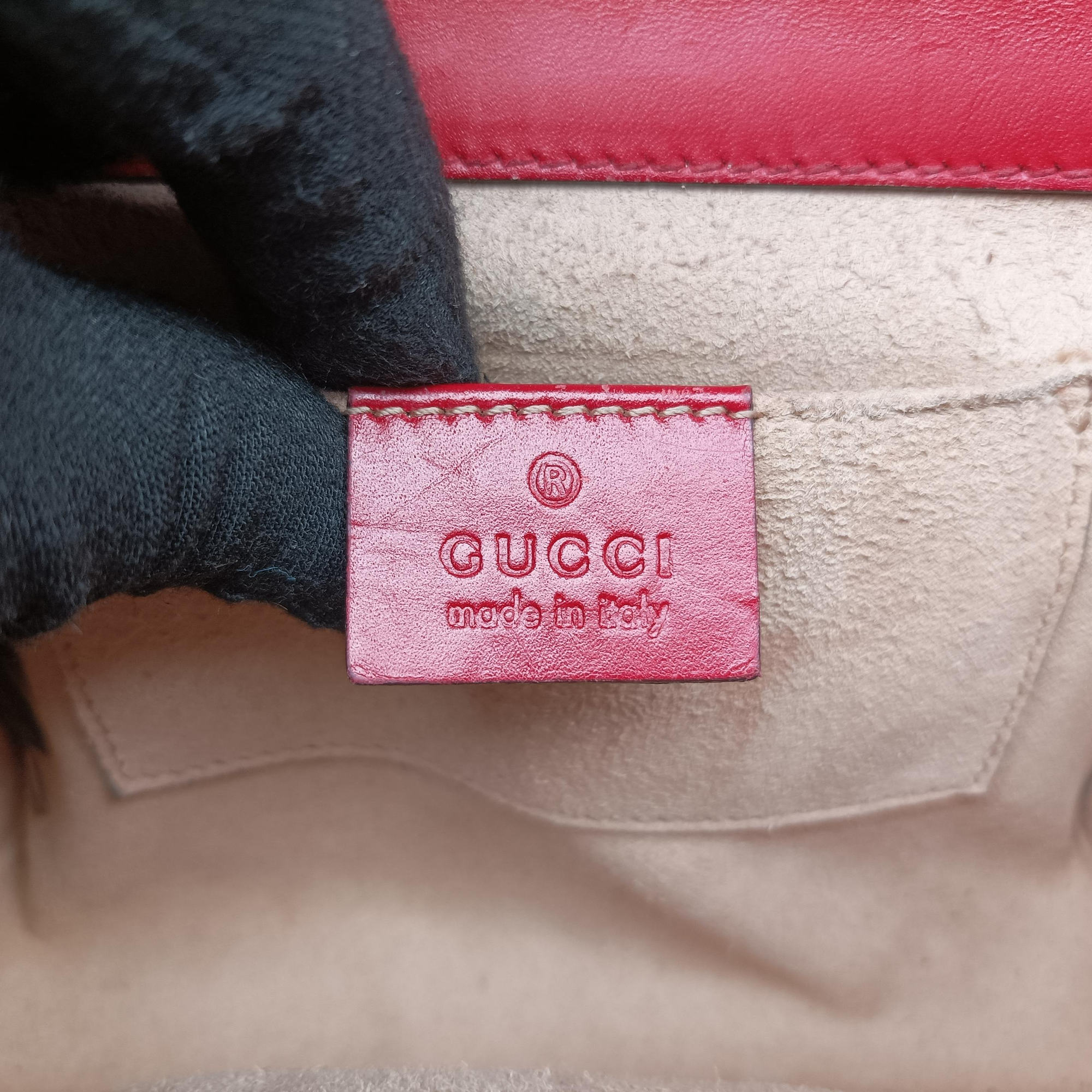 Padlock Red Leather 409487 A019780874パドロック レッド レザー 409487 A019780874