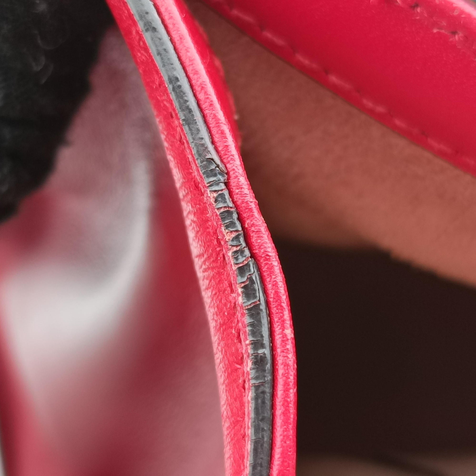 Padlock Red Leather 409487 A019780874パドロック レッド レザー 409487 A019780874