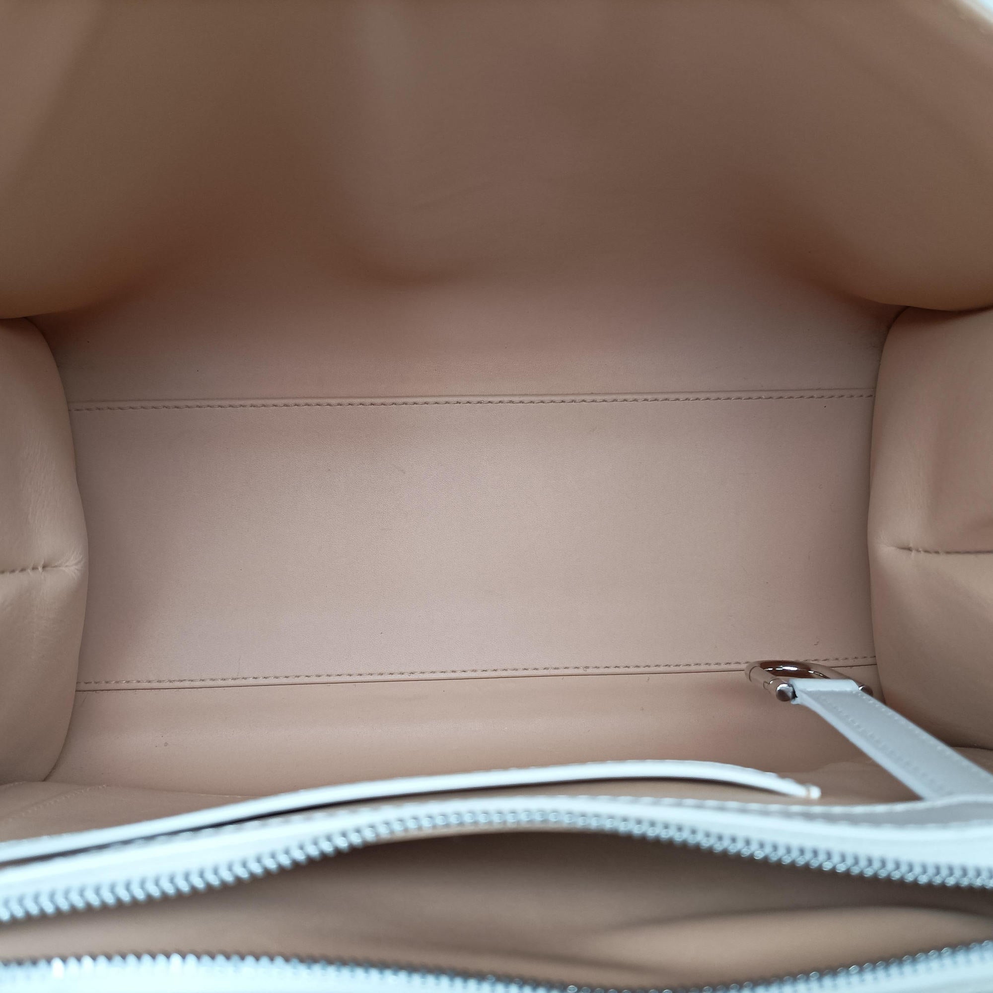 Brillant White Leather HO6Aブリヨン ホワイト レザー HO6A