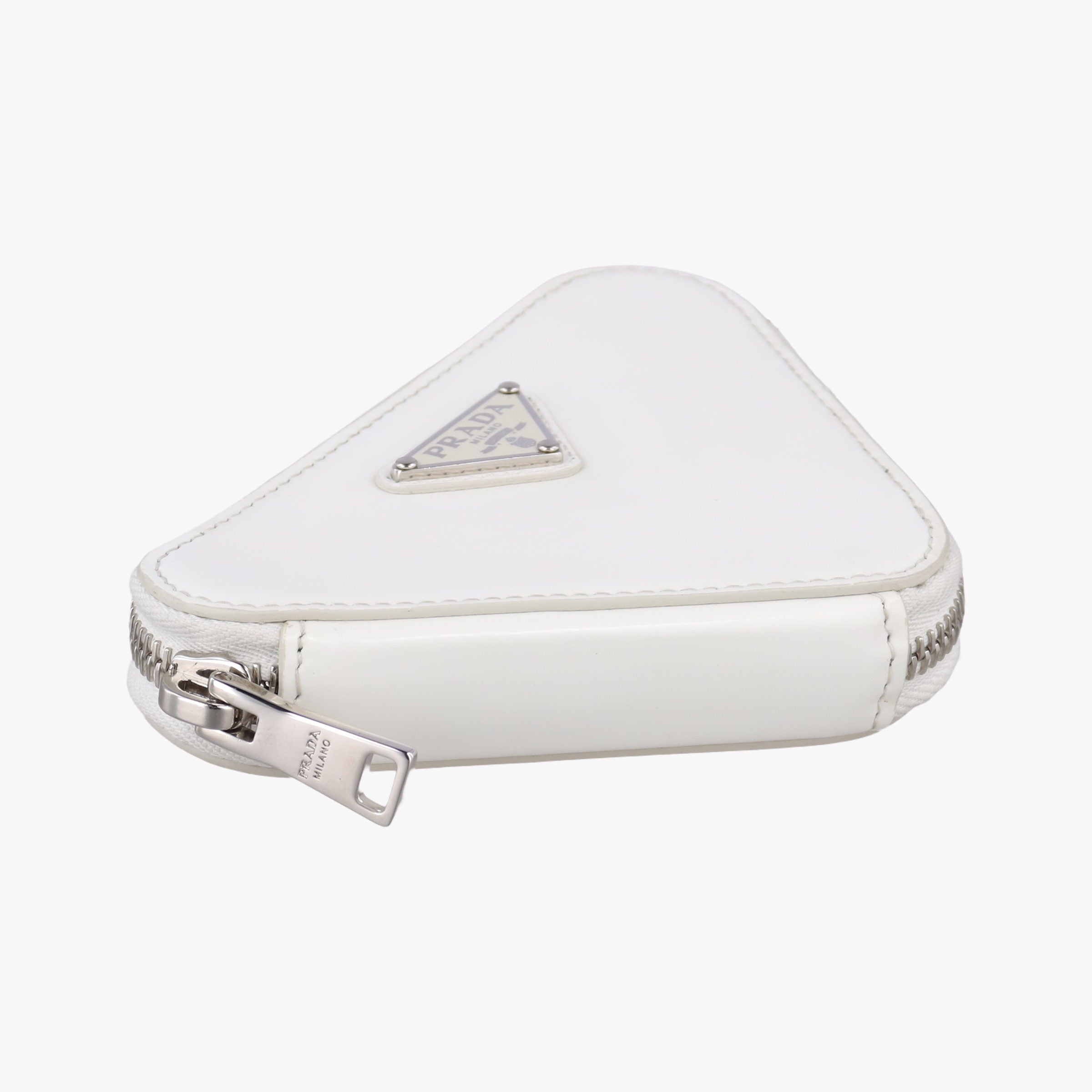 Triangle Chain Pouch White Leather 230-Aトライアングル チェーン ポーチ ホワイト レザー 230-A