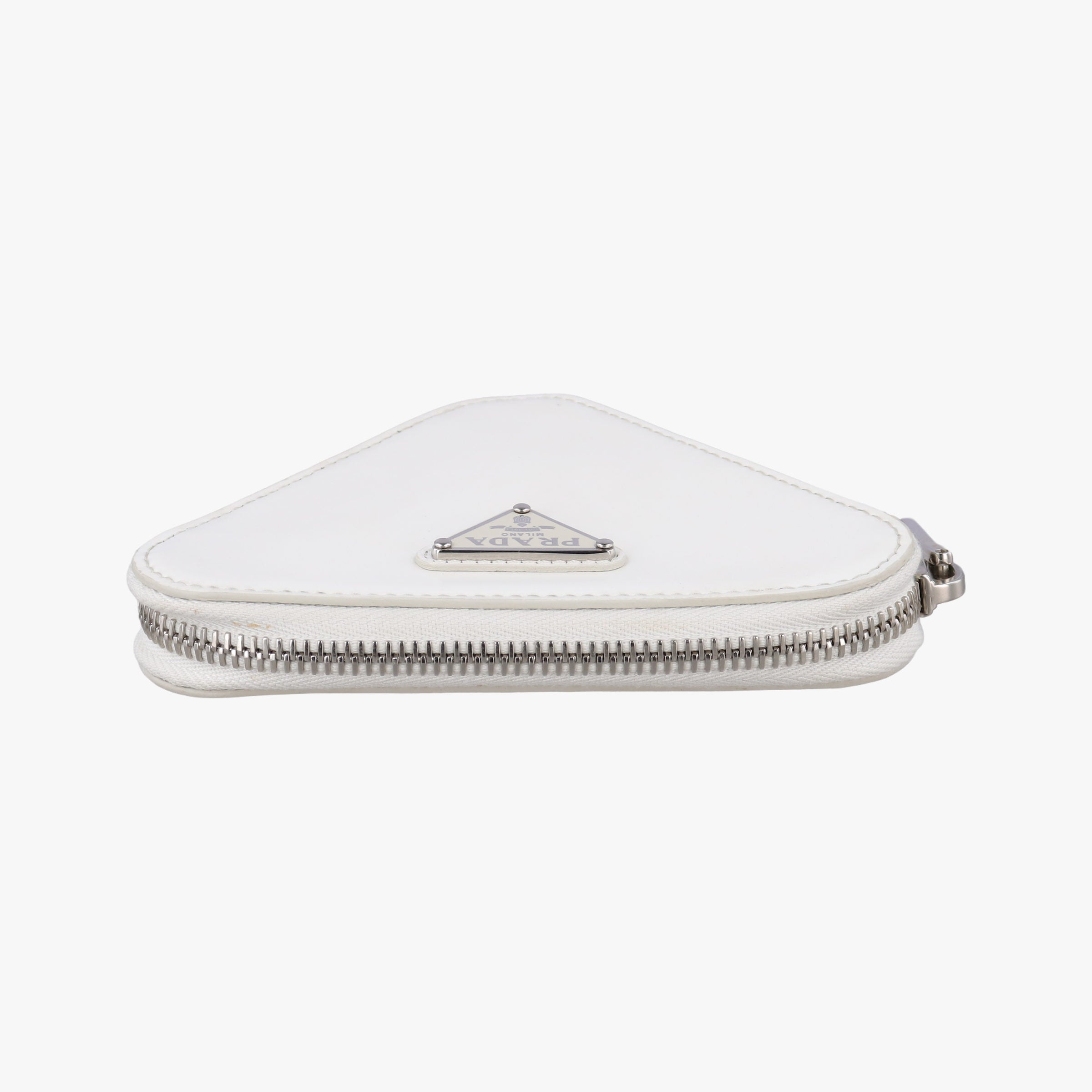 Triangle Chain Pouch White Leather 230-Aトライアングル チェーン ポーチ ホワイト レザー 230-A