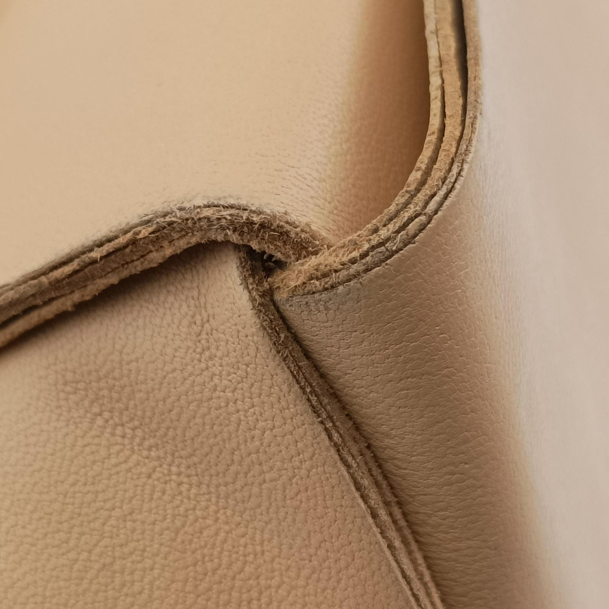 THE ARCO Tote khaki lambskin B09127227Gミディアム ザ アルコ トート カーキ ラムスキン B09127227G