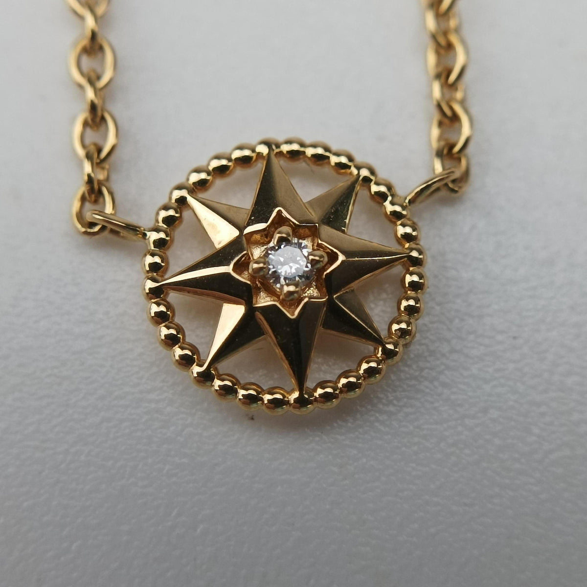 Amulette de Cartier Golden AU750 B3047100 248250アミュレット ドゥ カルティエ ゴールド AU750 B3047100 248250