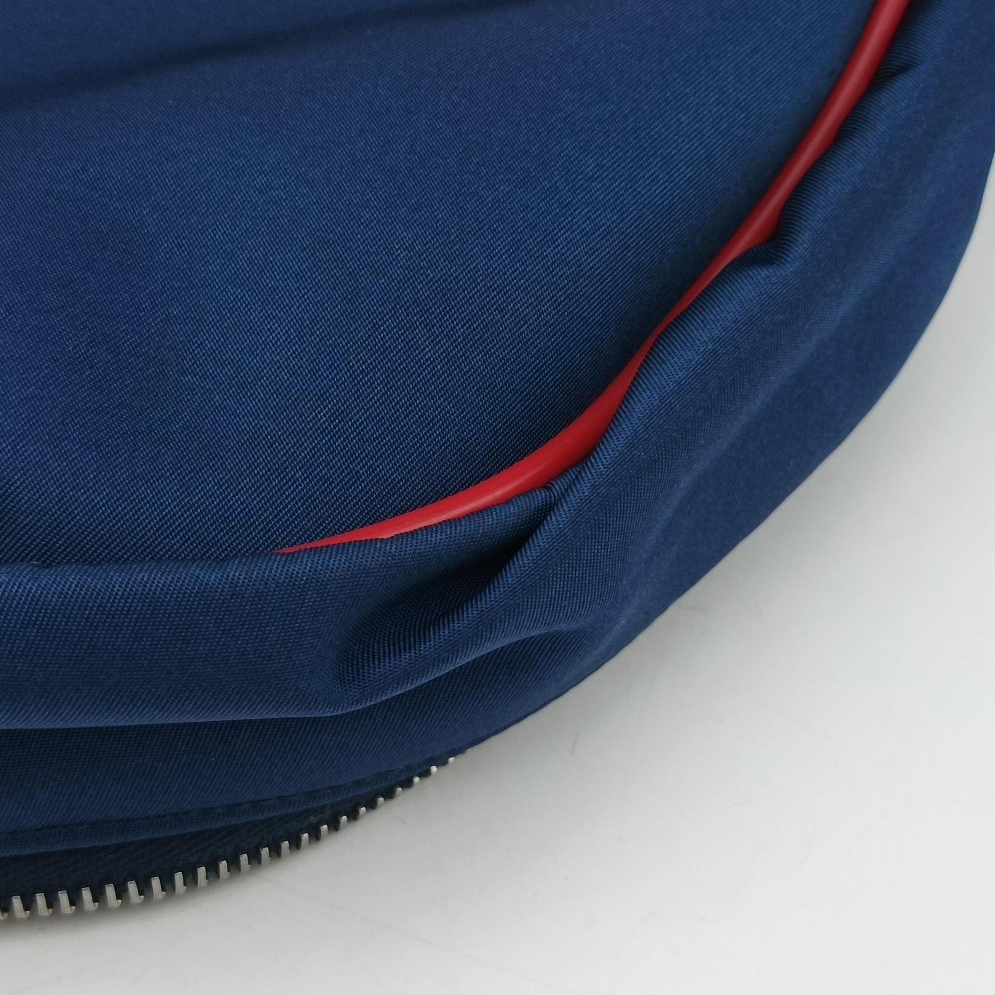 kids half moon bag Blue×Red nylon 611686 キッズ ハーフムーンバッグ ブルー×レッド ナイロン 611686