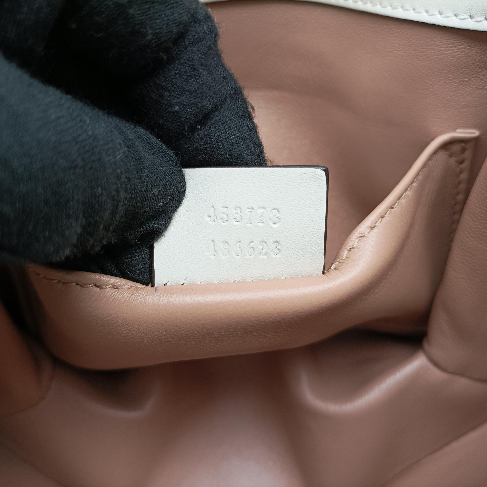 Broadway Pearl Bee White Leather 453778 E022493274ブロードウェイ パール ビー ホワイト レザー 453778 E022493274