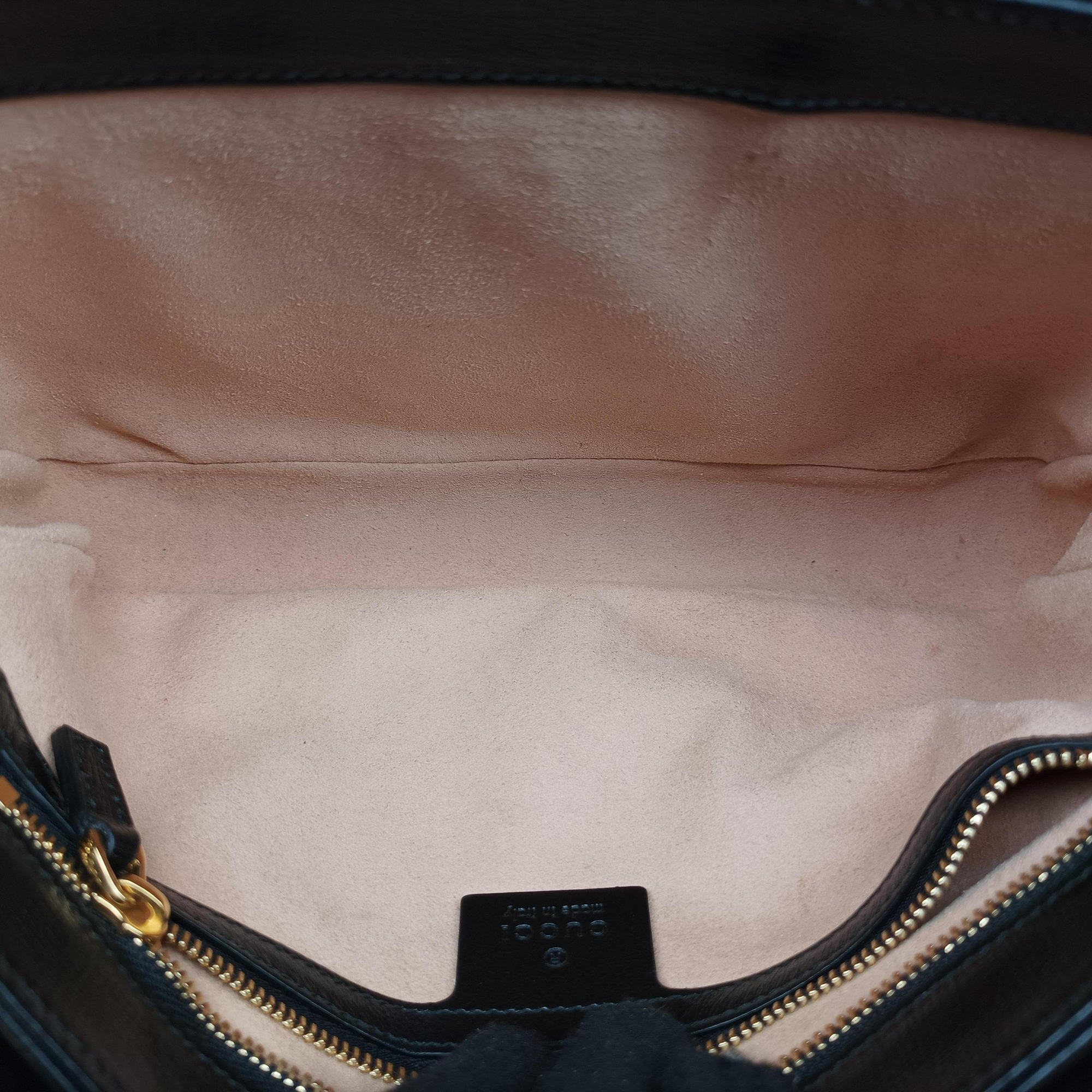 Marina Black Leather 576421 C029870060マリーナ ブラック レザー 576421 C029870060
