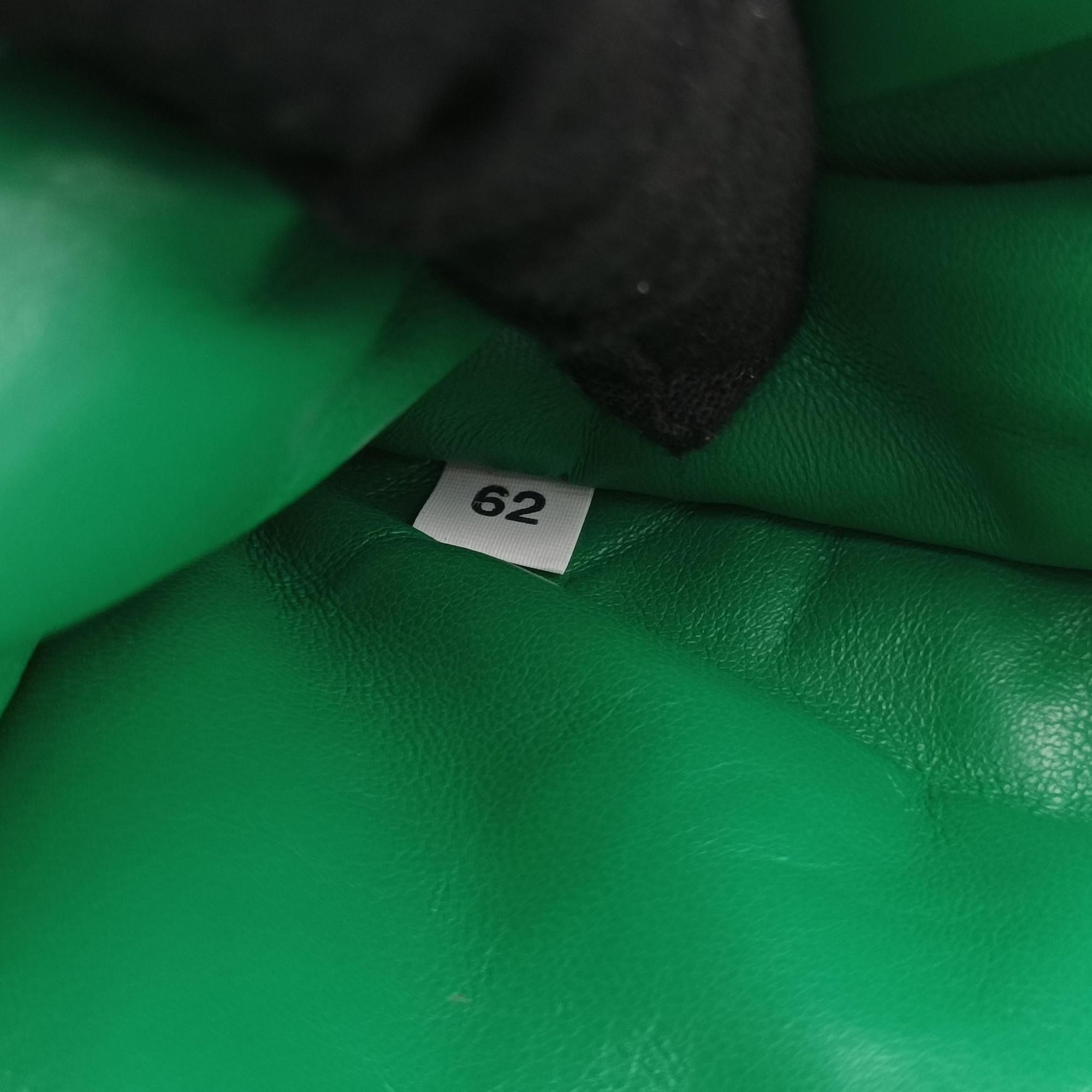 triangle mini Green Leather 1NR015 62トライアングル ミニ グリーン レザー 1NR015 62