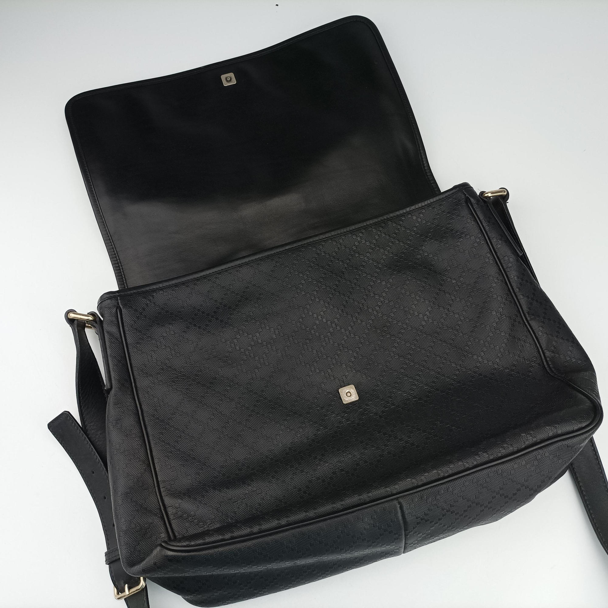 Guccissima Messenger Black Leather 223665 A011389922グッチッシマ メッセンジャー ブラック レザー 223665 A011389922
