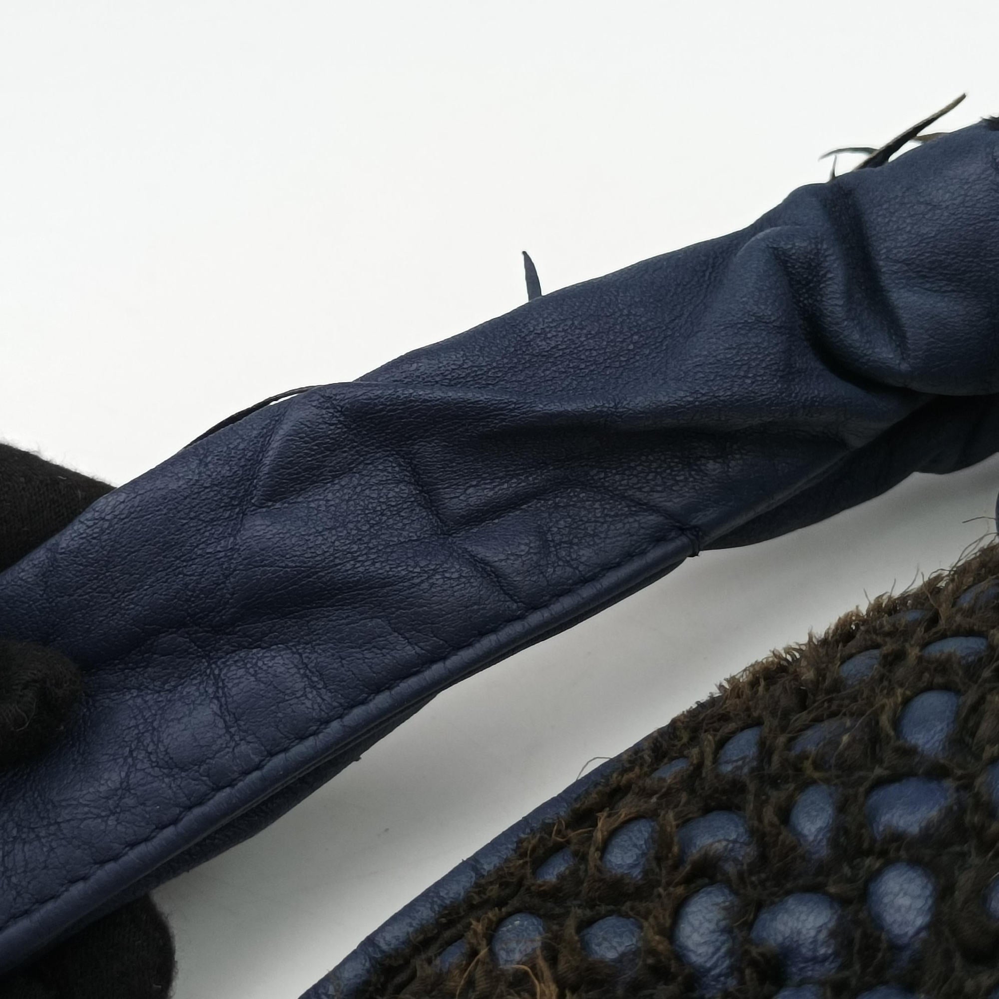 Intrecciato Navy lambskin B00604376Pイントレチャート ネイビー ラムスキン B00604376P