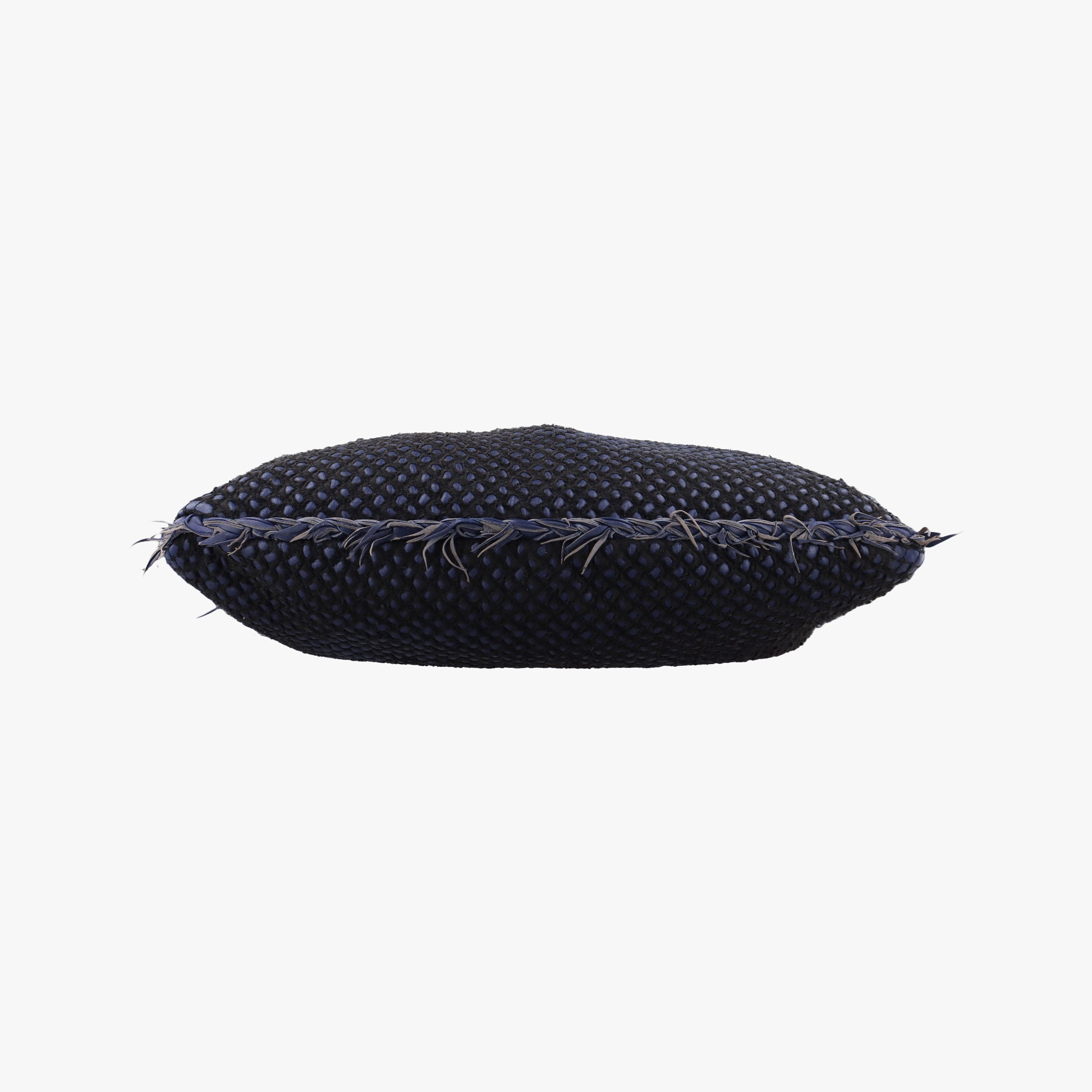 Intrecciato Navy lambskin B00604376Pイントレチャート ネイビー ラムスキン B00604376P