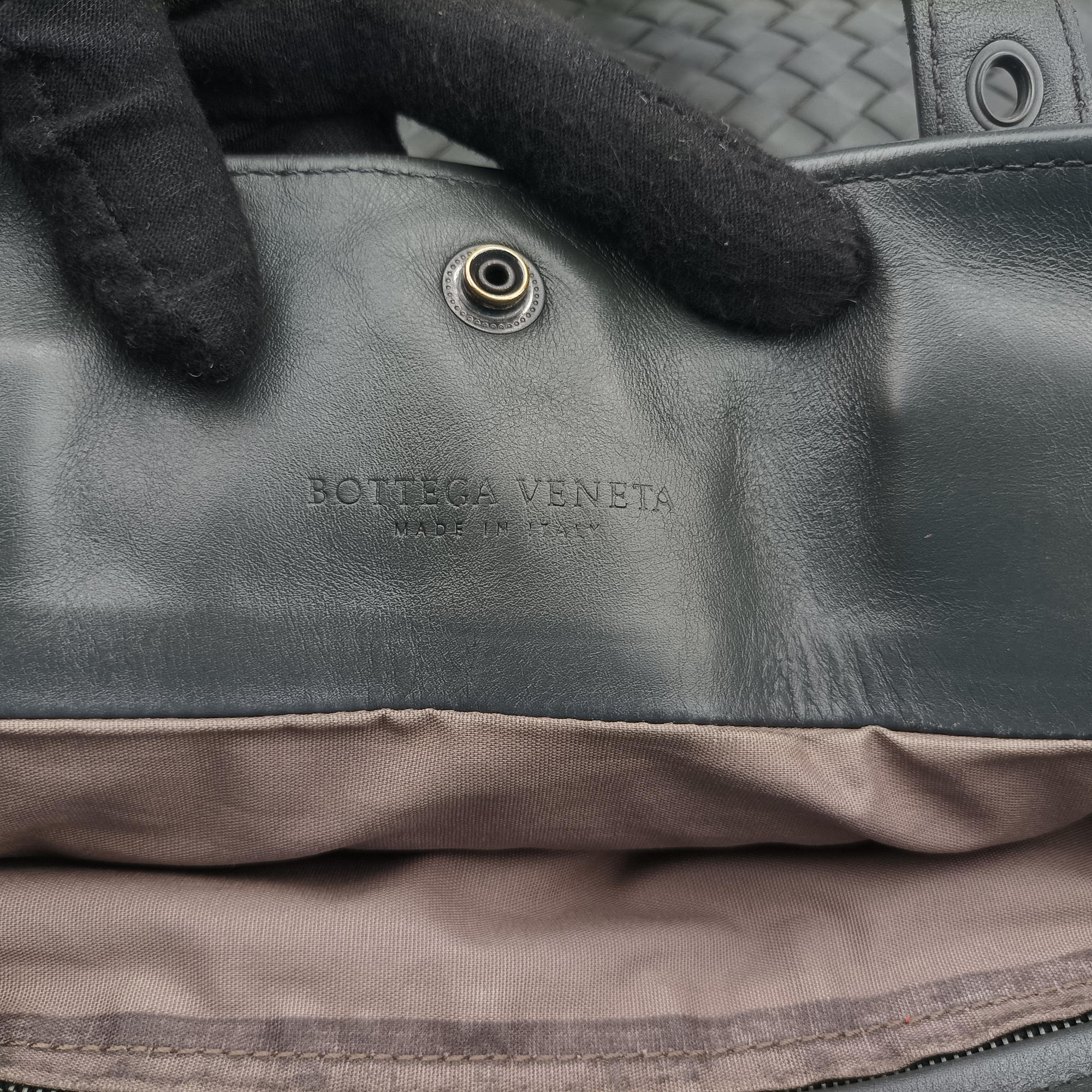 Intrecciato Shopper Acatl Grey lambskin B01745676Gイントレチャート ショッパー アキャトル グレー ラムスキン B01745676G