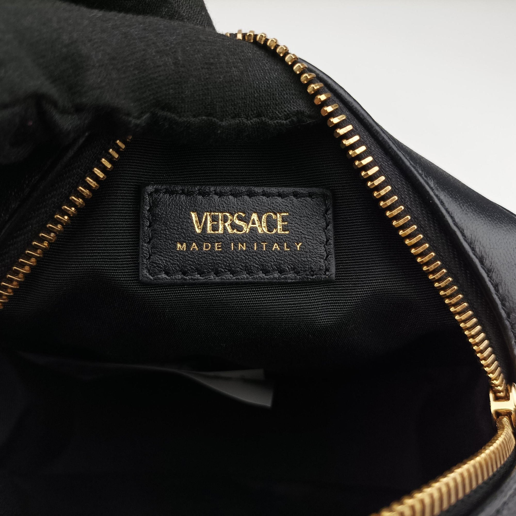 Medusa Black Leather メドゥーサ ブラック レザー