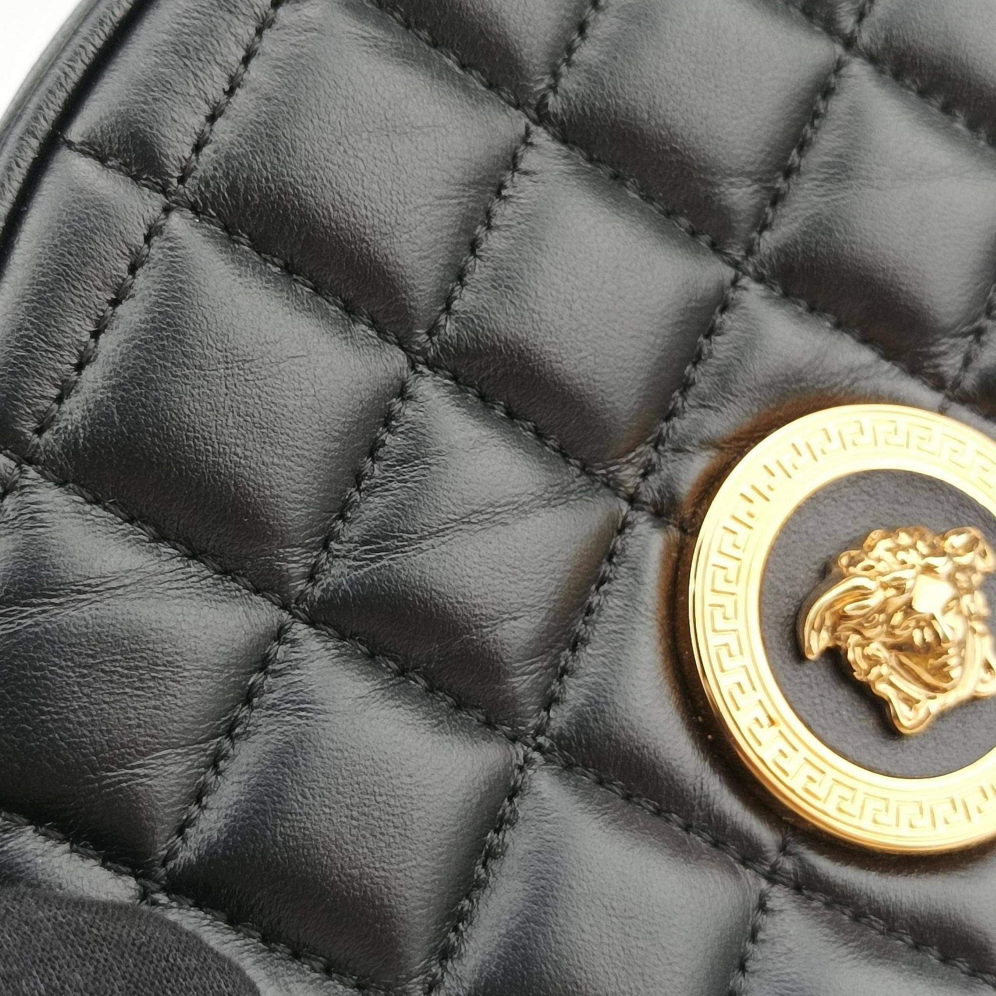 Medusa Black Leather メドゥーサ ブラック レザー