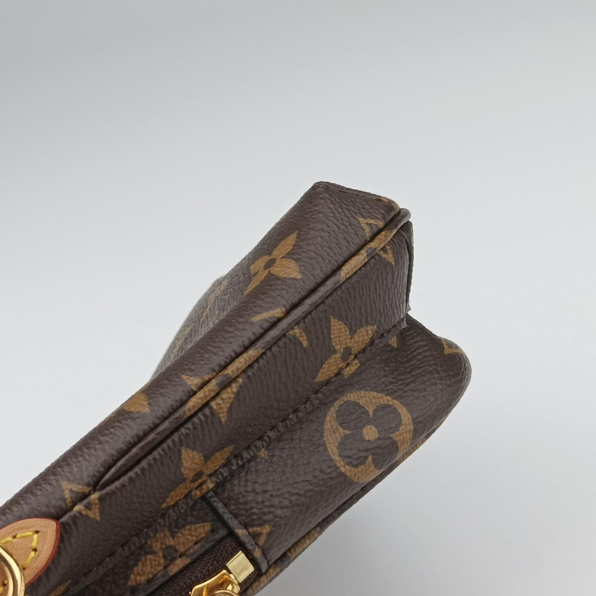 Utility Phone Sleeve Brown Monogram Canvas M80746 IC Chipユーティリティ モノグラム/ブラウン モノグラムキャンバス M80746 ICチップ