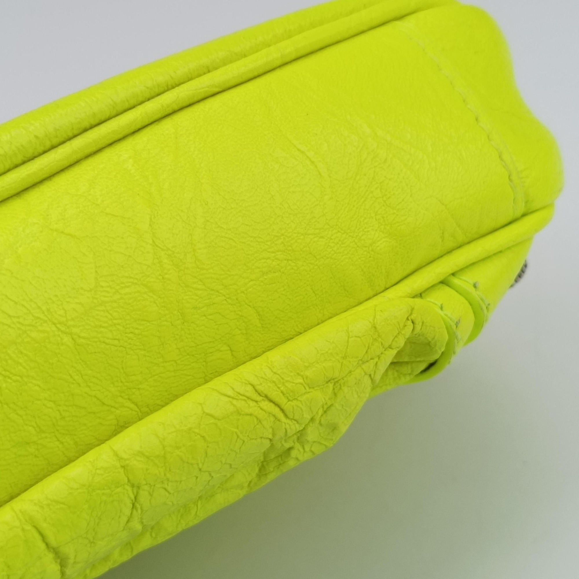 Le Cagole YellowGreen lambskin 695814.7206.R.493075ルカゴール イエローグリーン ラムスキン 695814.7206.R.493075