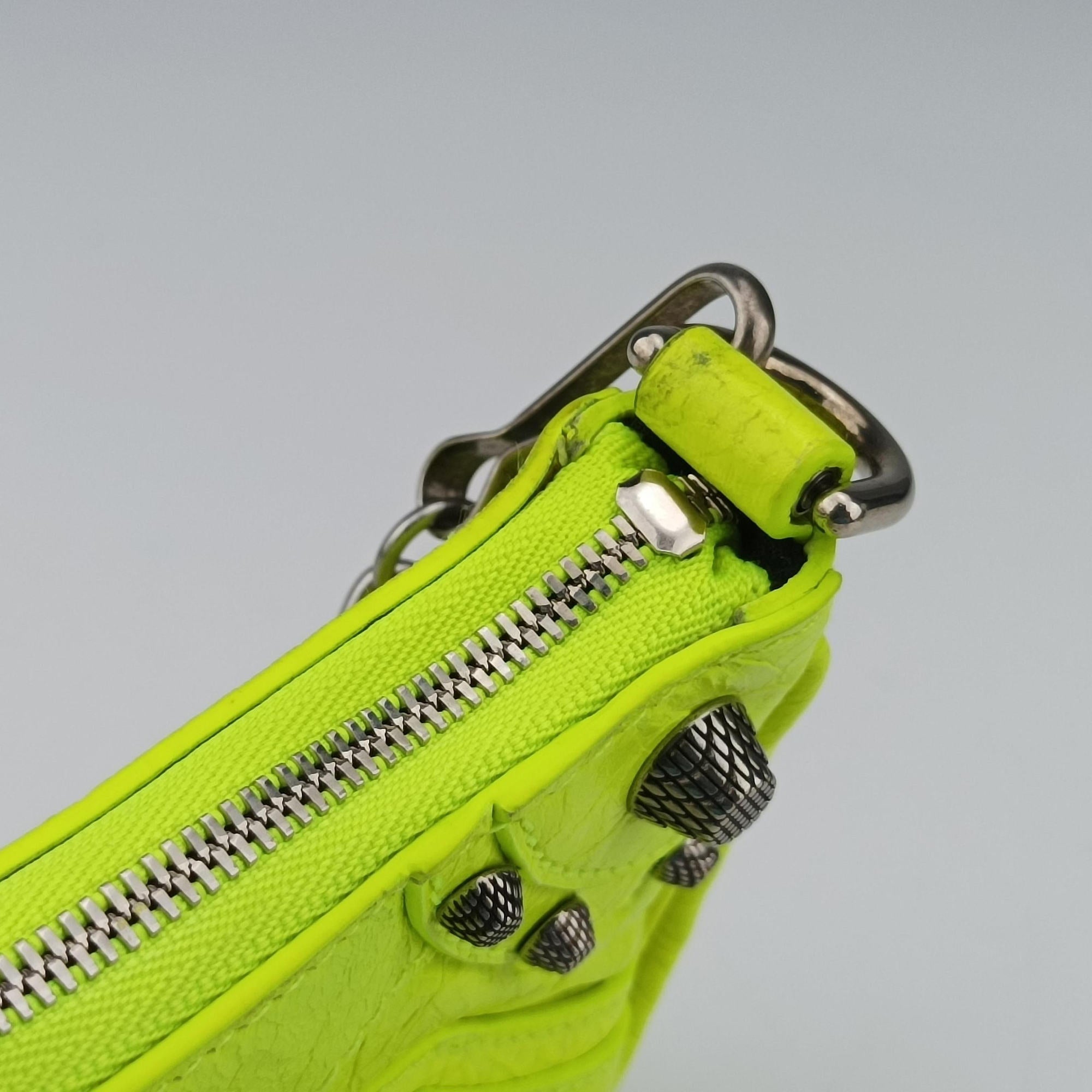 Le Cagole YellowGreen lambskin 695814.7206.R.493075ルカゴール イエローグリーン ラムスキン 695814.7206.R.493075