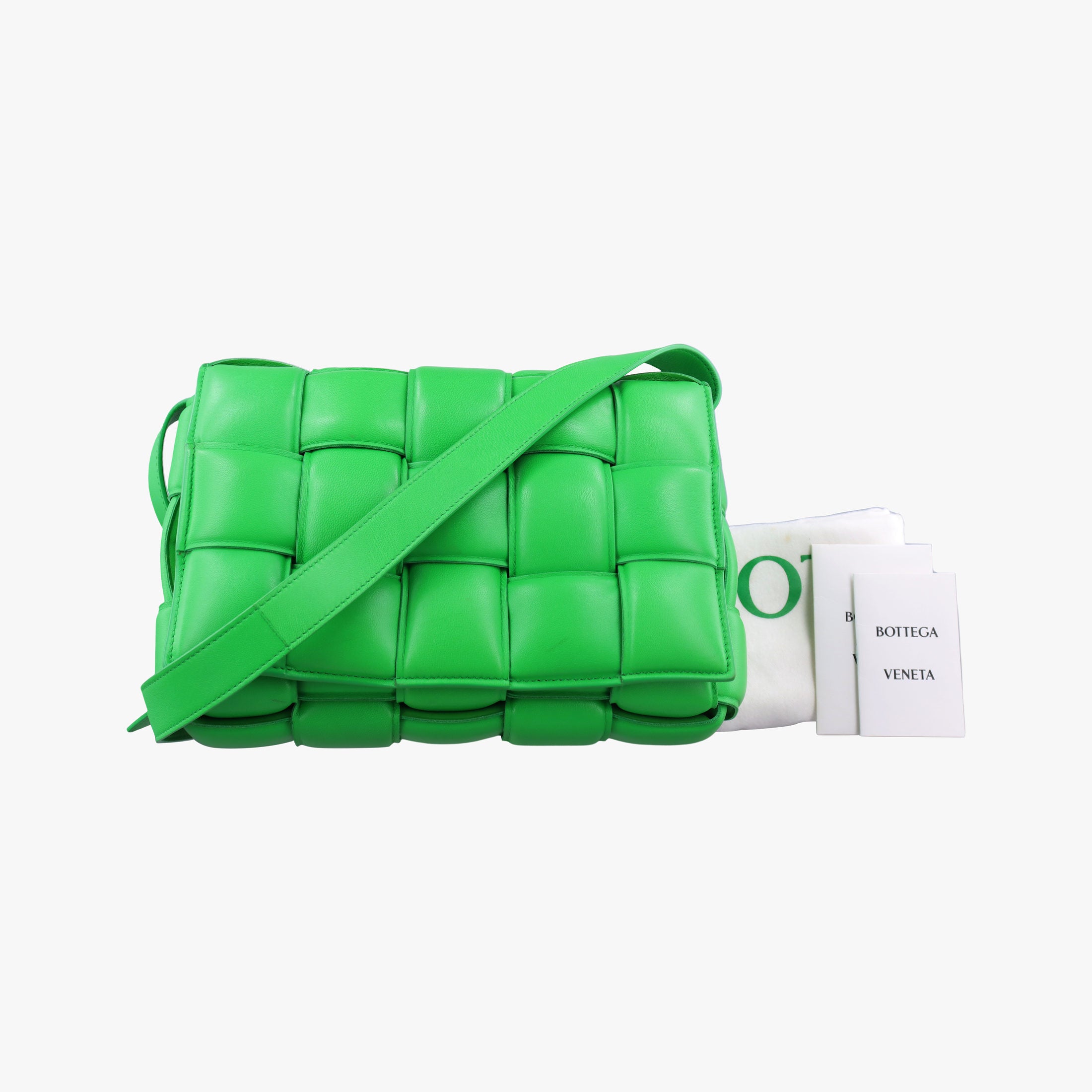 Padded Cassette Green lambskin B09349835Zパデッド カセット グリーン ラムスキン B09349835Z