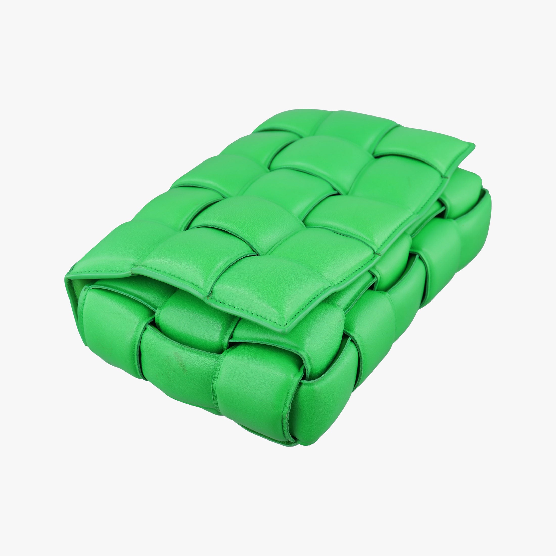 Padded Cassette Green lambskin B09349835Zパデッド カセット グリーン ラムスキン B09349835Z