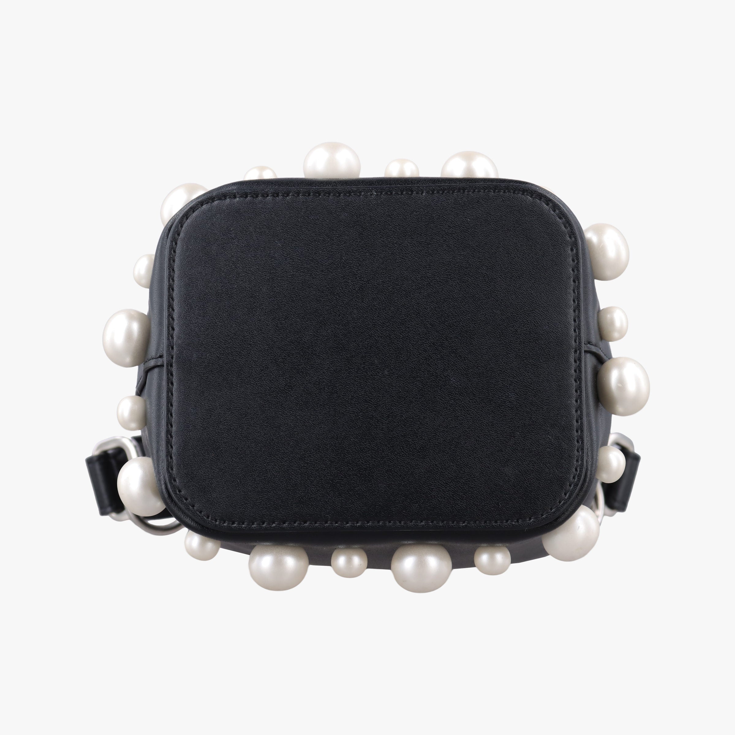Mon Tresor Mini Bucket Black Leather 8BS010 8BS010 A1FH 188.8465ミニ モン トレゾール ブラック レザー 8BS010 8BS010 A1FH 188.8465