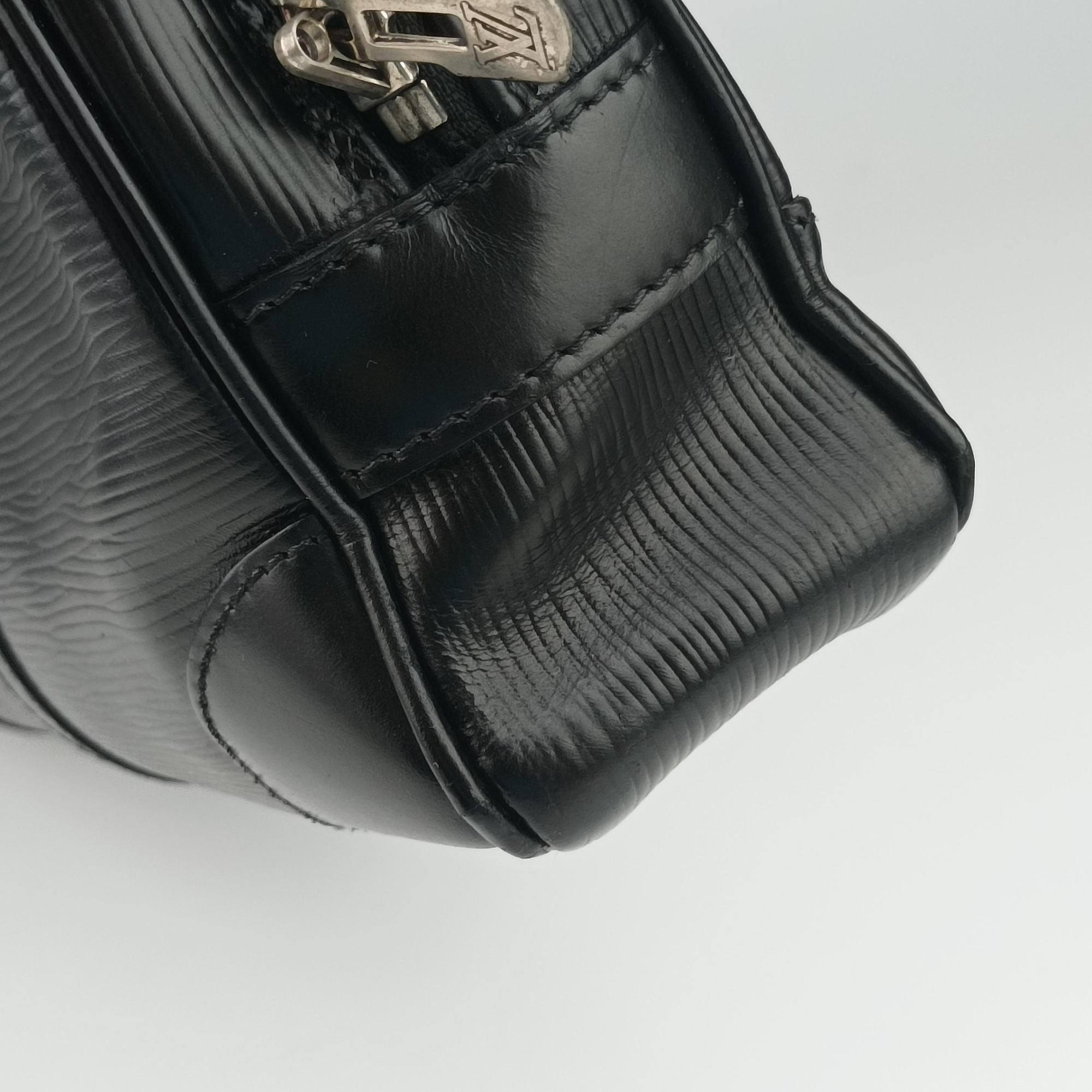 Porto Document Voyage Black Epi M59162 BA1111ポルトドキュメントボヤージュ ブラック エピ M59162 BA1111