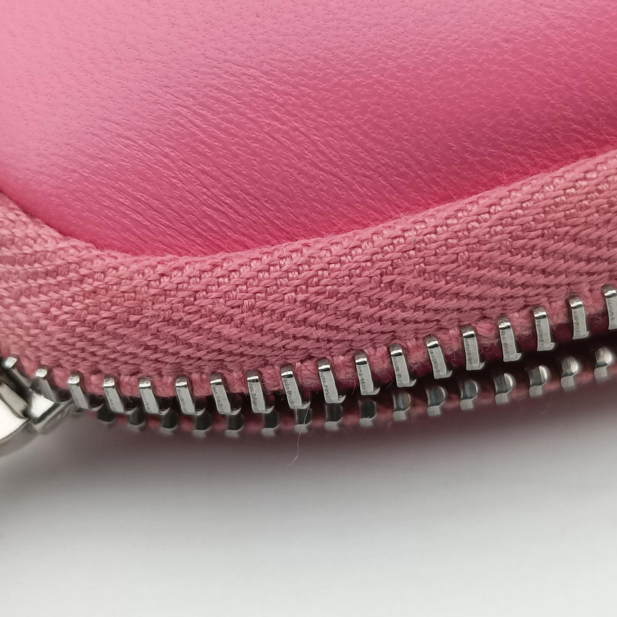 Triangle mini Pink Leather 1NR015 62トライアングル ミニ ピンク レザー 1NR015 62
