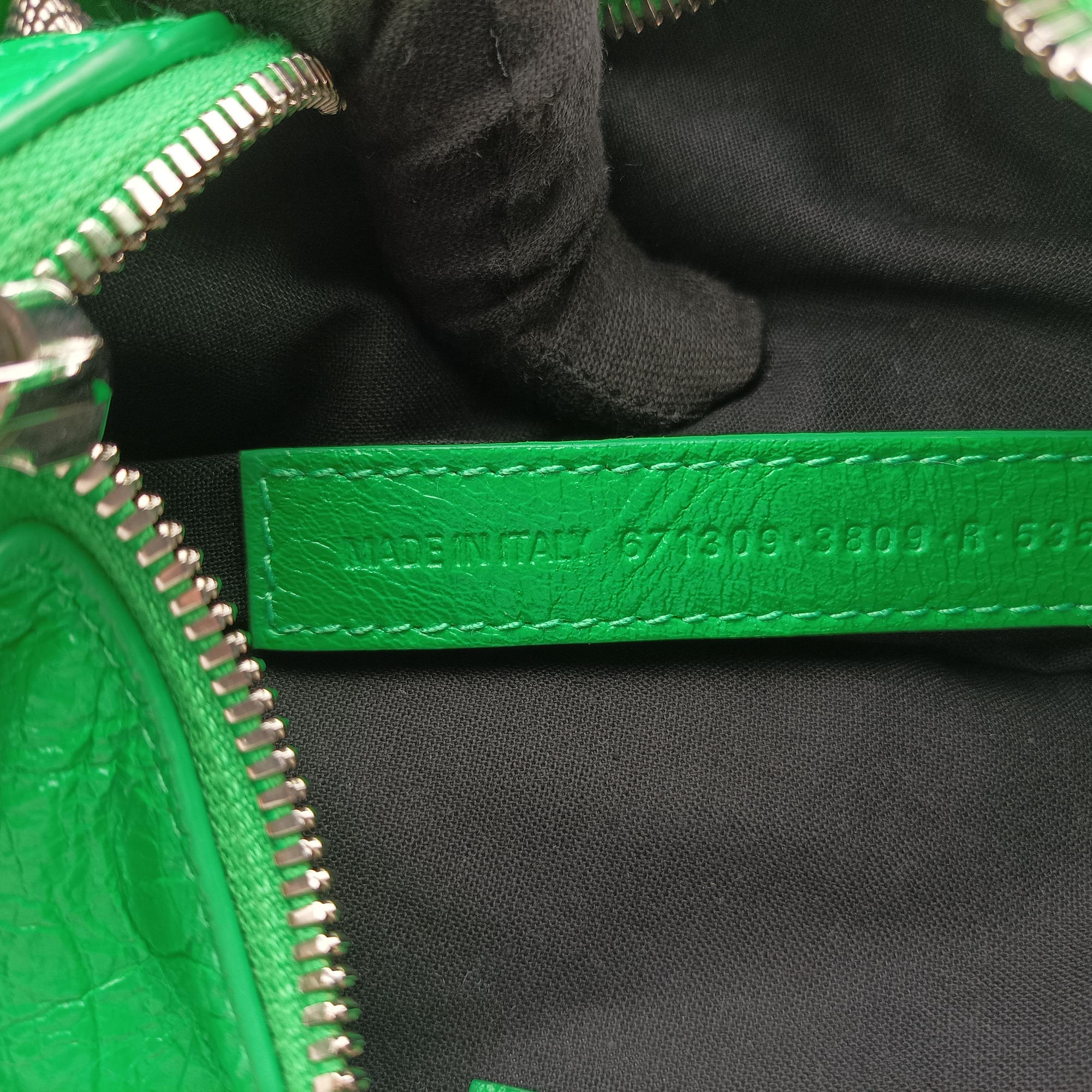 Le Cagole Green lambskin 671309.3809.R.535269ルカゴール グリーン ラムスキン 671309.3809.R.535269