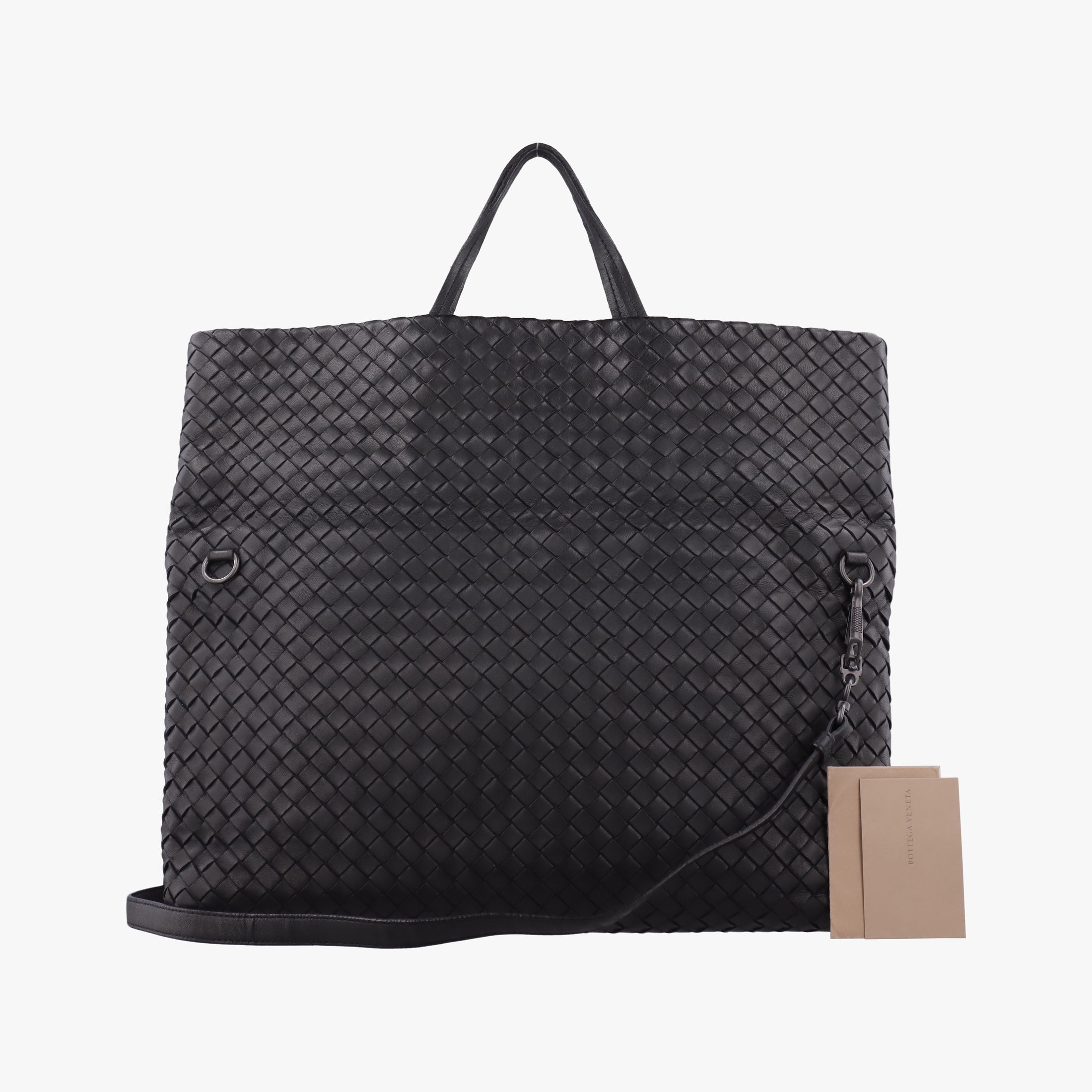 Intrecciato Black lambskin B00189898Zイントレチャート ブラック ラムスキン B00189898Z