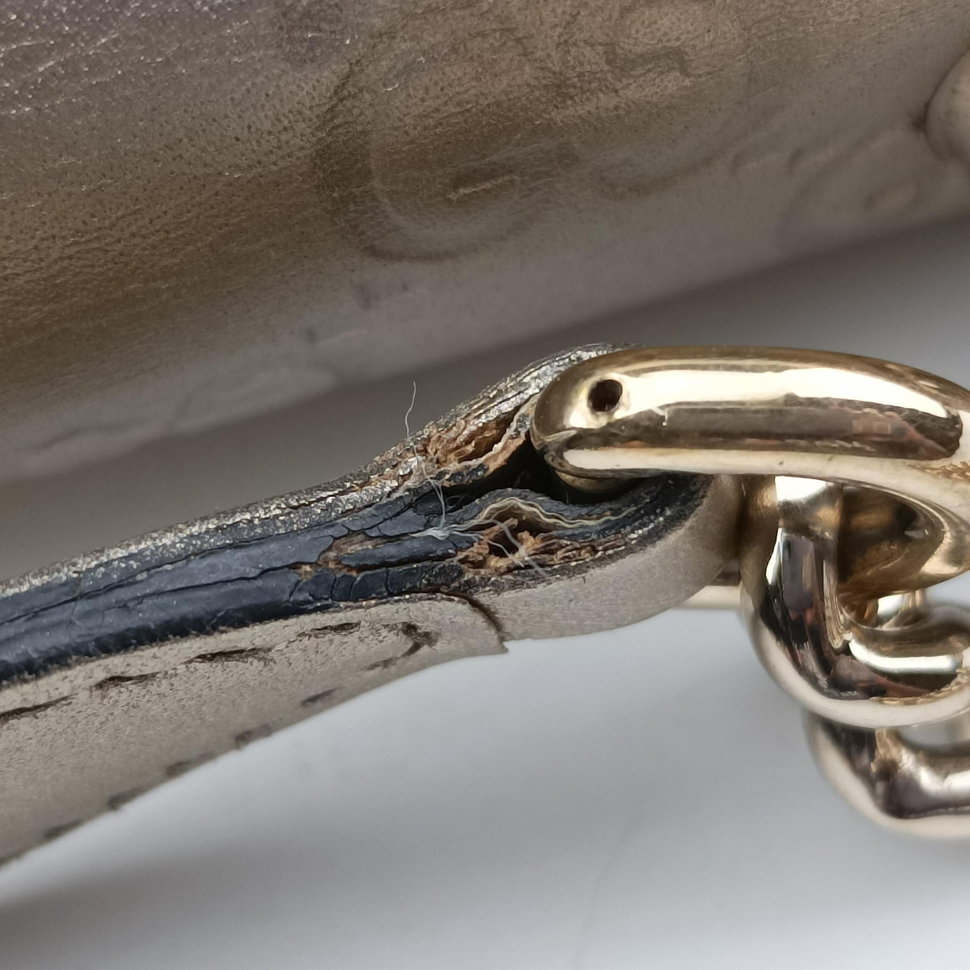 Emily Golden Leather 295402 A014651892エミリー ゴールド レザー 295402 A014651892