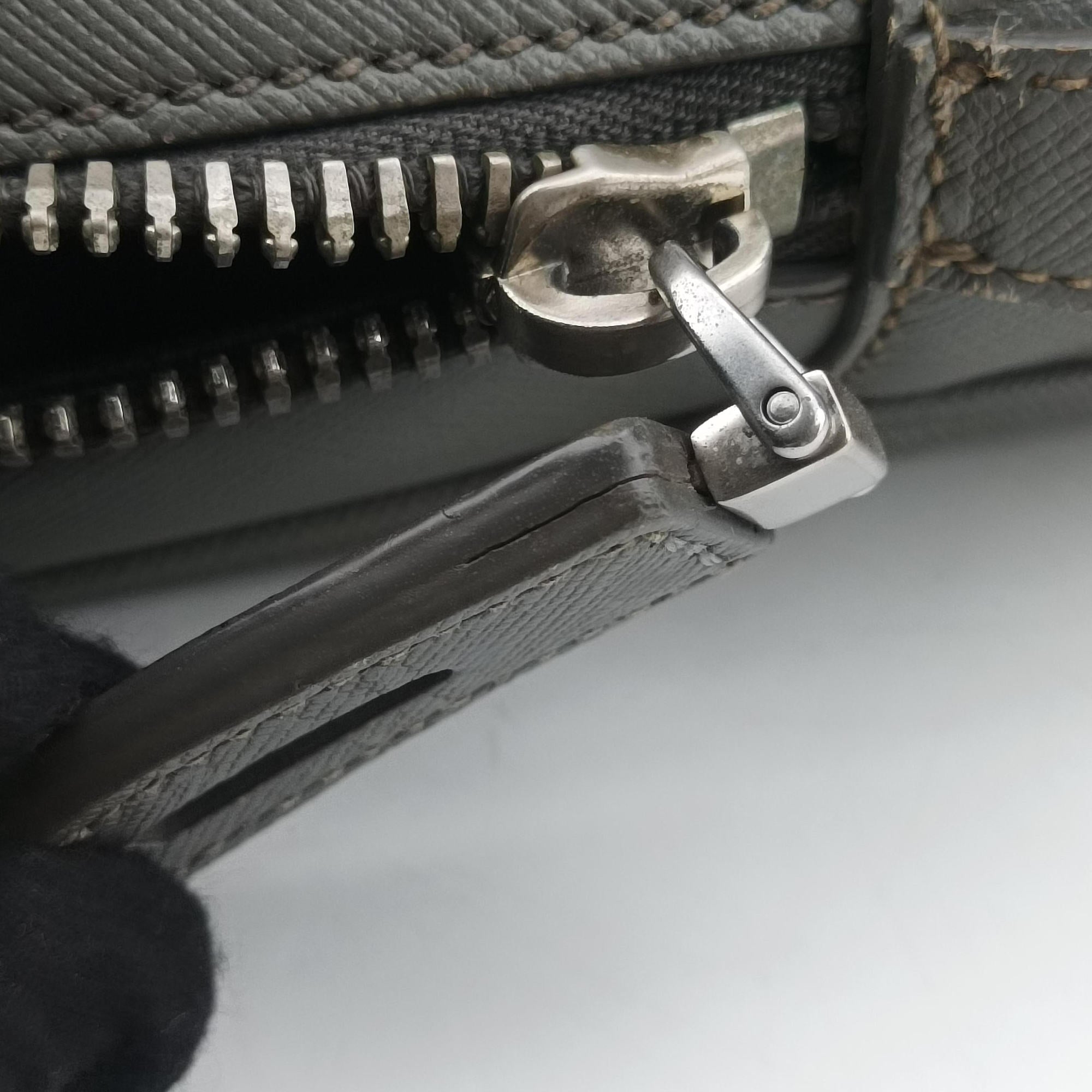 Briefcase Grey SAFFIANO Leather VS305M 58/N 173ブリーフケース グレー サフィアーノレザー VS305M 58/N 173