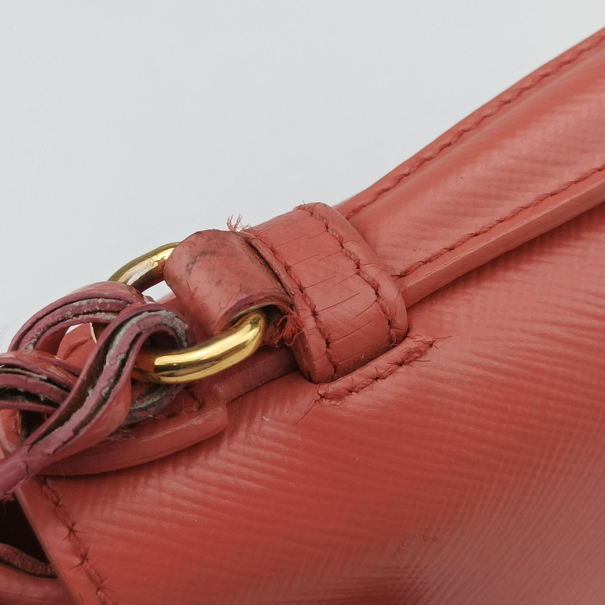 lock Fuoco Sound Top Handle Pink orange SAFFIANO Leather BT0963 31/Eロック フオコ サウンドトップハンドル ピンクオレンジ サフィアーノレザー BT0963 31/E