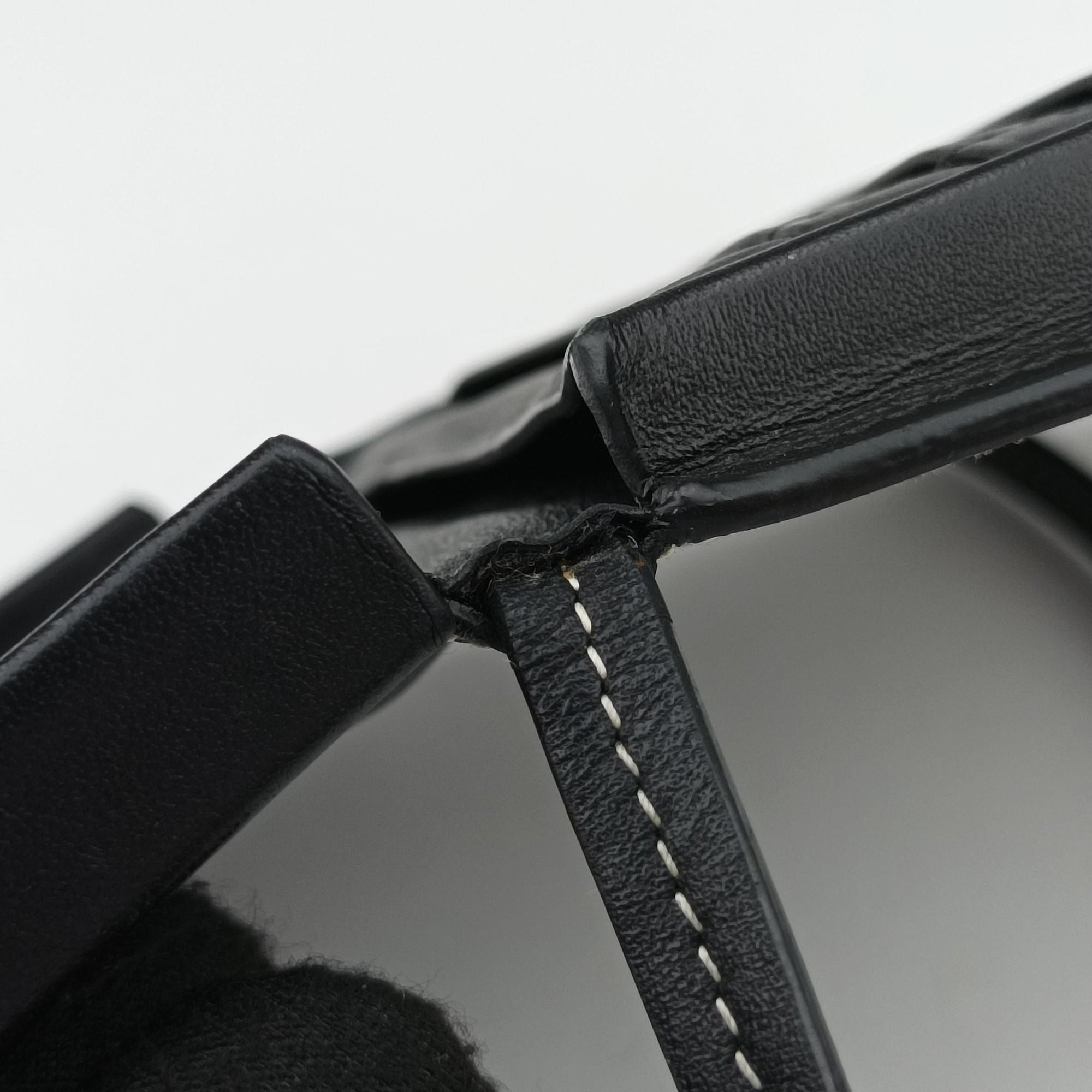 Heel Small Black Leather 101931ヒールポーチ スモール ブラック レザー 101931