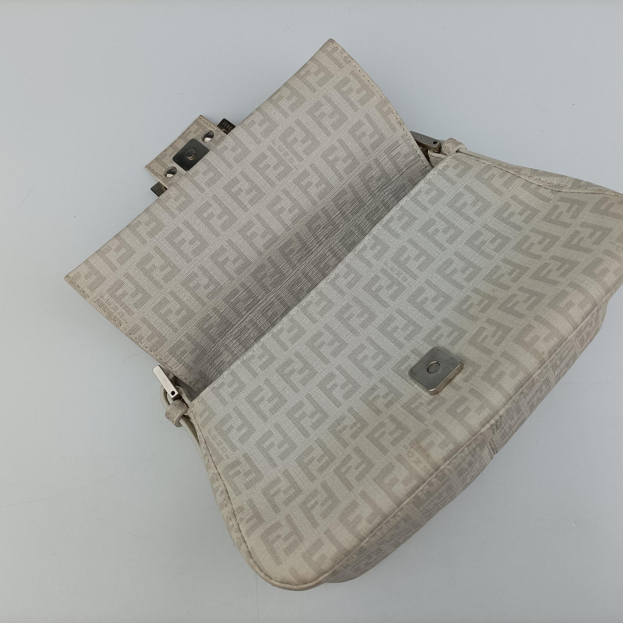 Baguette White PVC coated canvas 8BR180 2354/8BR180/YG1/098マンマバケット ホワイト PVCコーティングキャンバス 8BR180 2354/8BR180/YG1/098