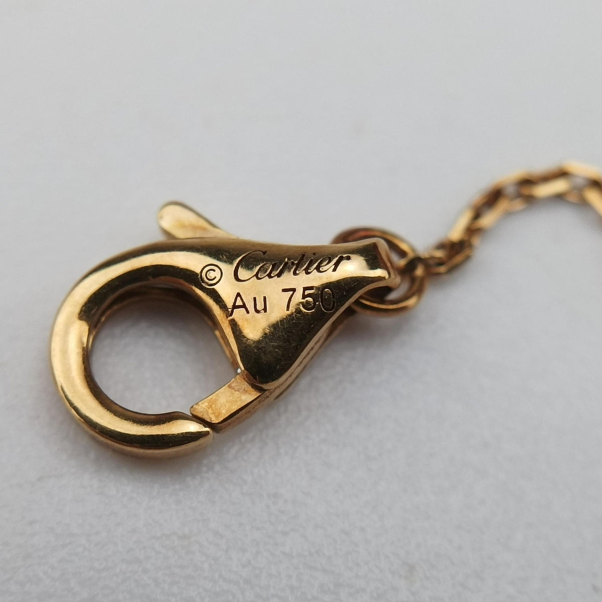 Amulette de Cartier White×golden AU750 B6044017 DBO923アミュレット ドゥ カルティエ ホワイト×ゴールド AU750 B6044017 DBO923