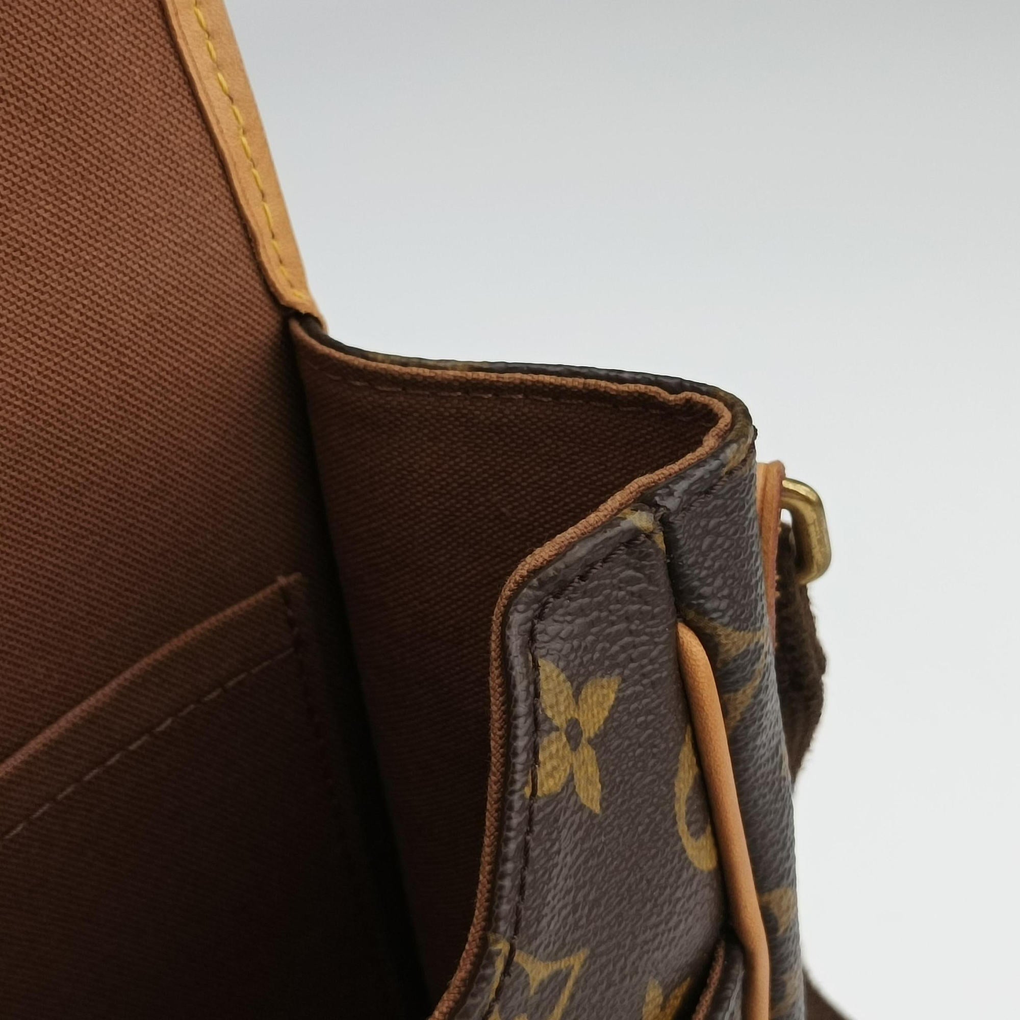 Pochette Bosphore Brown Monogram Canvas M40106 MI5018ポシェットボスフォール モノグラム/ブラウン モノグラムキャンバス M40106 MI5018