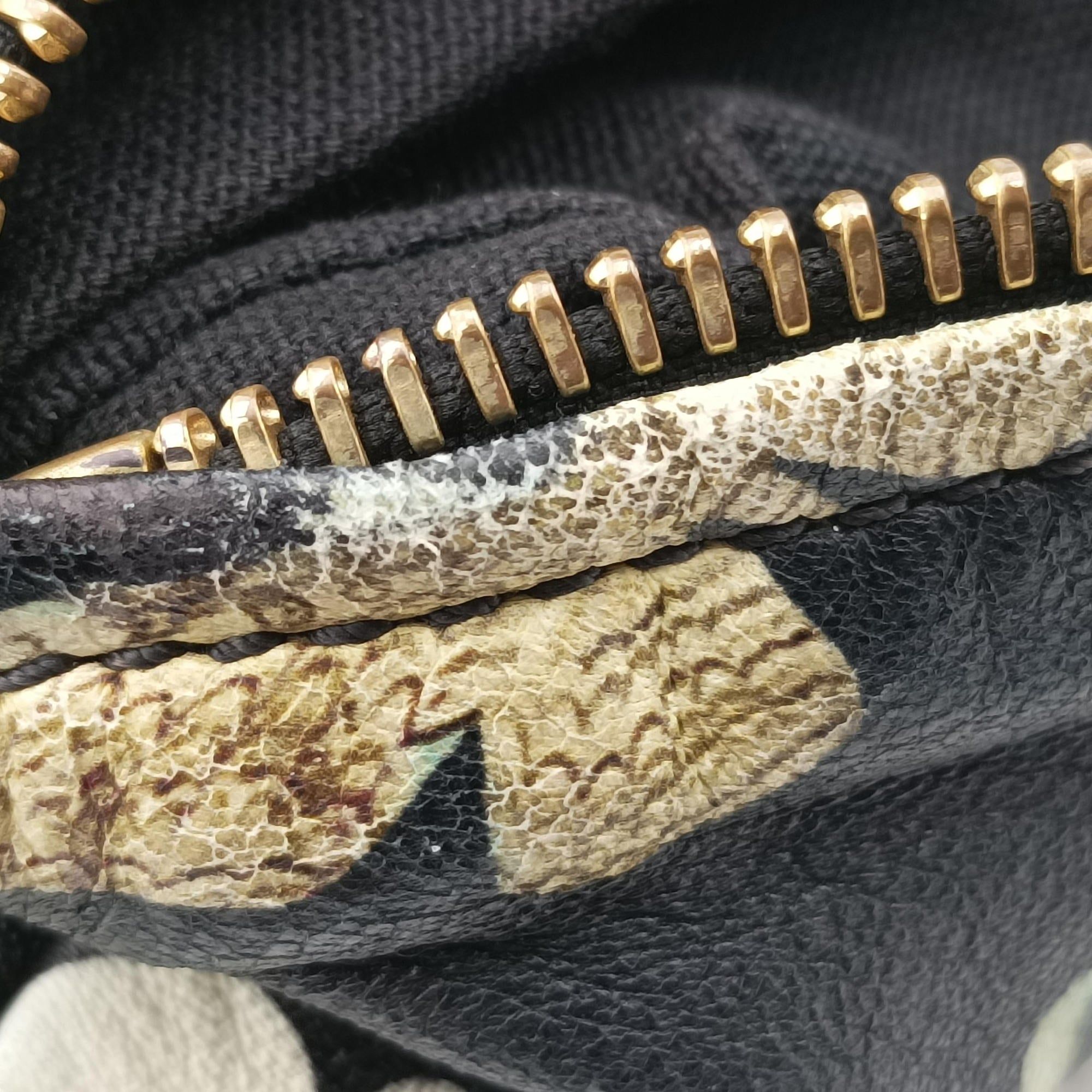 pandora Multicolour Leather EF 4 1104パンドラ マルチカラー レザー EF 4 1104
