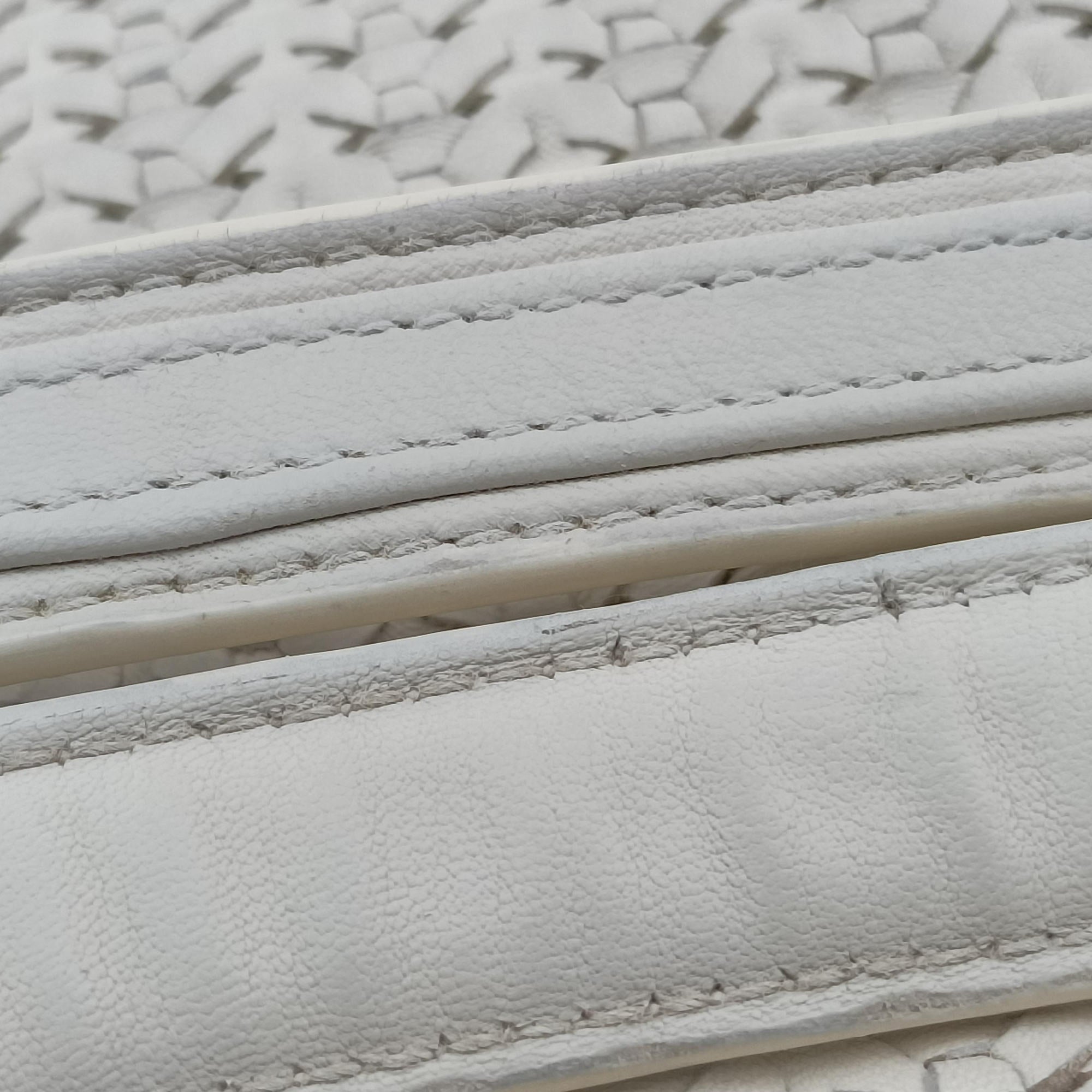 Soft Lady Dior Canage INTRECCIATO Tote White lambskin 01-RU-0048ソフト レディディオール カナージュ イントレチャート トート ホワイト ラムスキン 01-RU-0048
