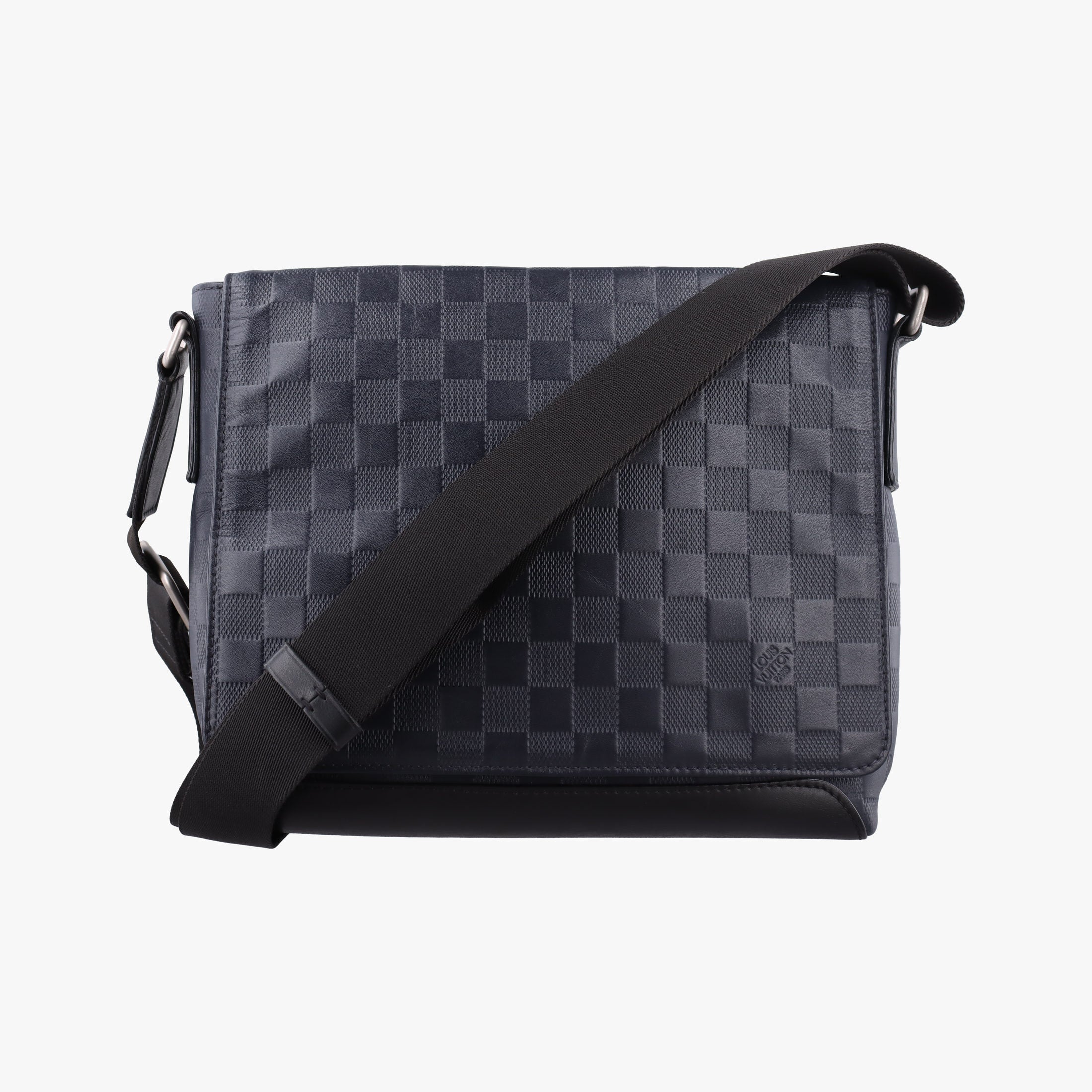 District PM Noir Damier Infini Leather N41033 CA2137ディストリクト PM ノワール ダミエアンフィニレザー N41033 CA2137