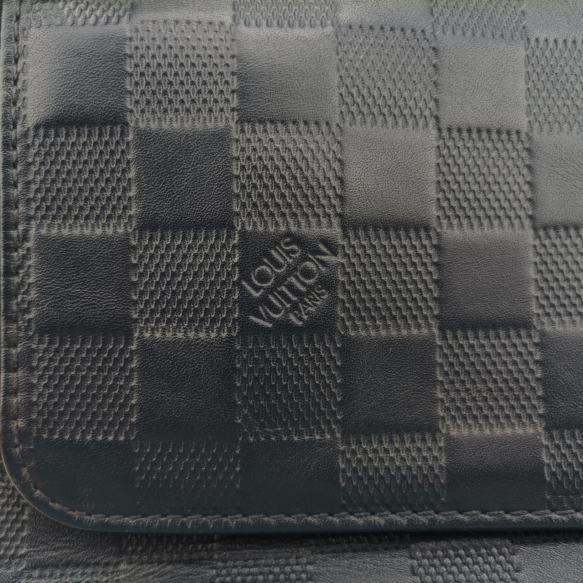 District PM Noir Damier Infini Leather N41033 CA2137ディストリクト PM ノワール ダミエアンフィニレザー N41033 CA2137