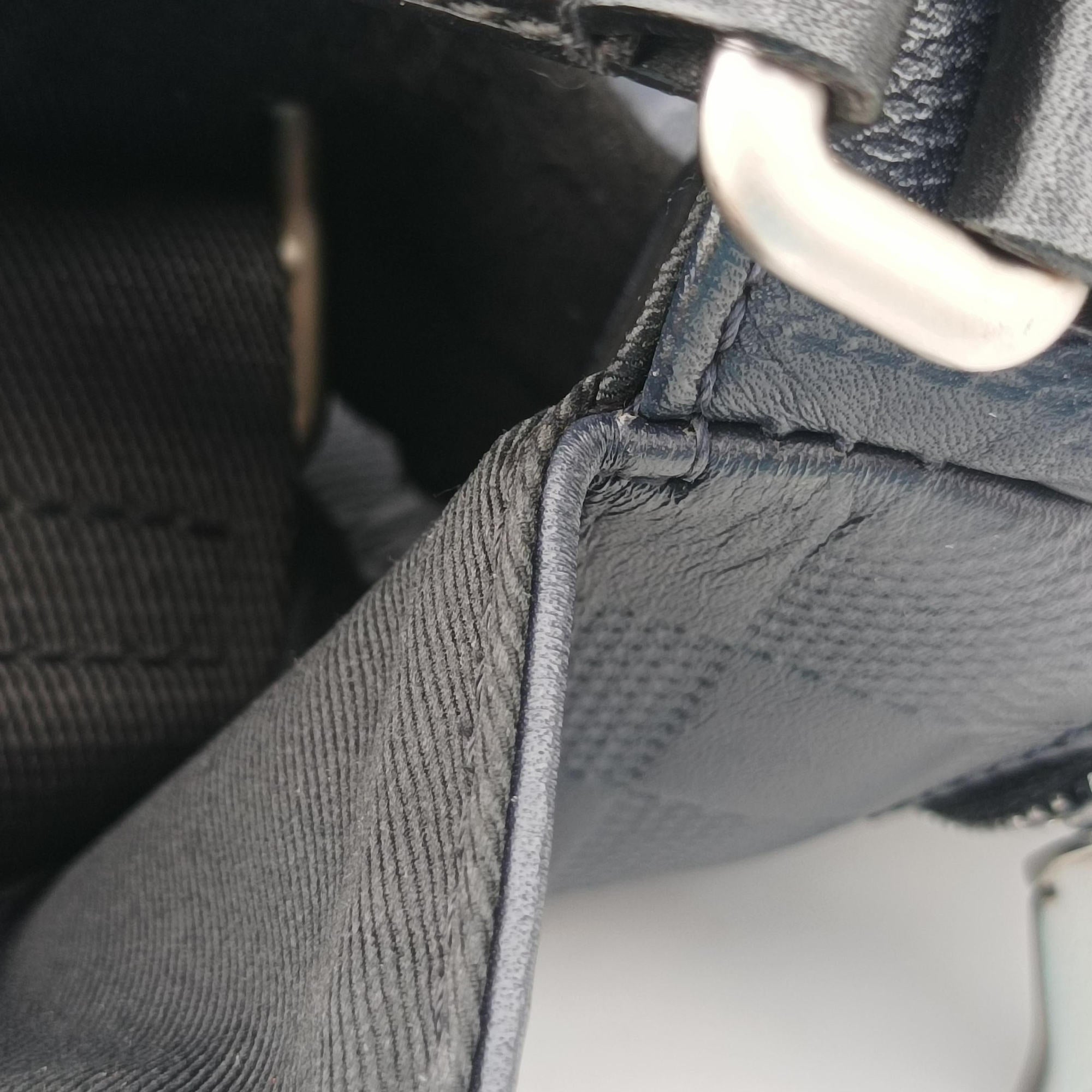 District PM Noir Damier Infini Leather N41033 CA2137ディストリクト PM ノワール ダミエアンフィニレザー N41033 CA2137